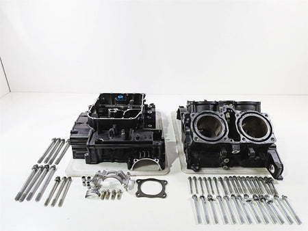 2009 Yamaha VMX17 V-Max 1700 Engine Crank Case Crankcase Set 2S3-15100-11-Mototech271