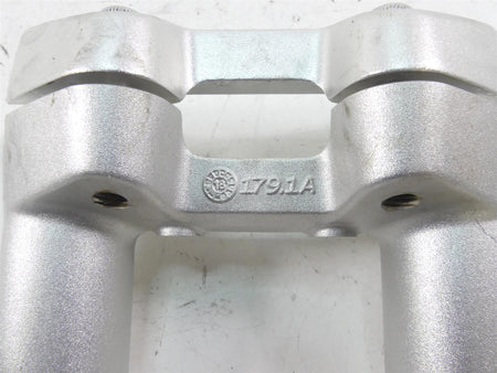 2020 Ducati Multistrada 1260 Enduro Handlebar Holder Riser Clamp 36011792AA {{ shop.shopifyCountryName }} - Mototech271