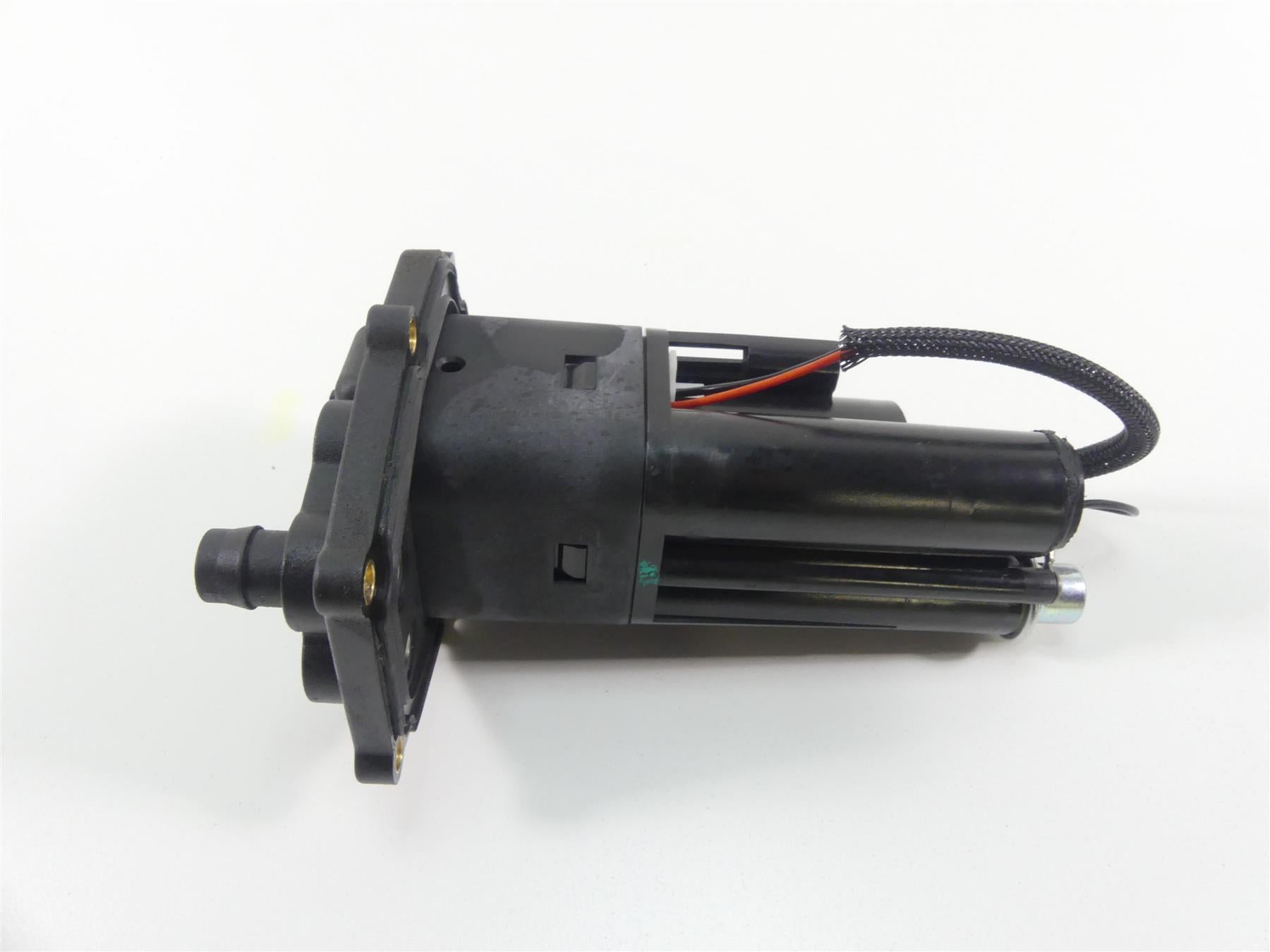 2017 Ducati 939 S Supersport Fuel Gas Petrol Pump 16024341A {{ shop.shopifyCountryName }} - Mototech271