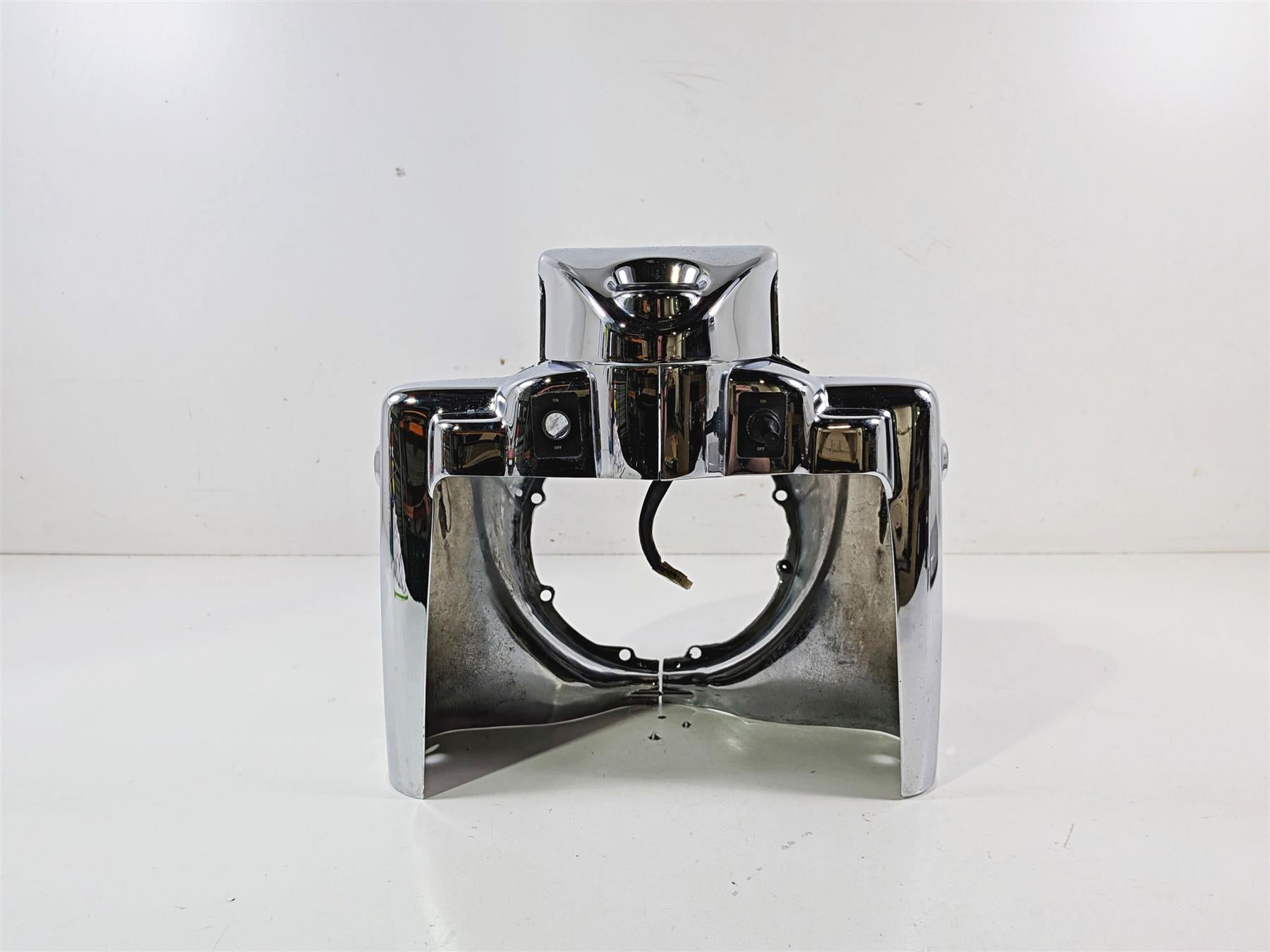 2001 Harley FLHRCI Road King Chrome Headlight Nacelle - Read 67924-06 67866-94 {{ shop.shopifyCountryName }} - Mototech271