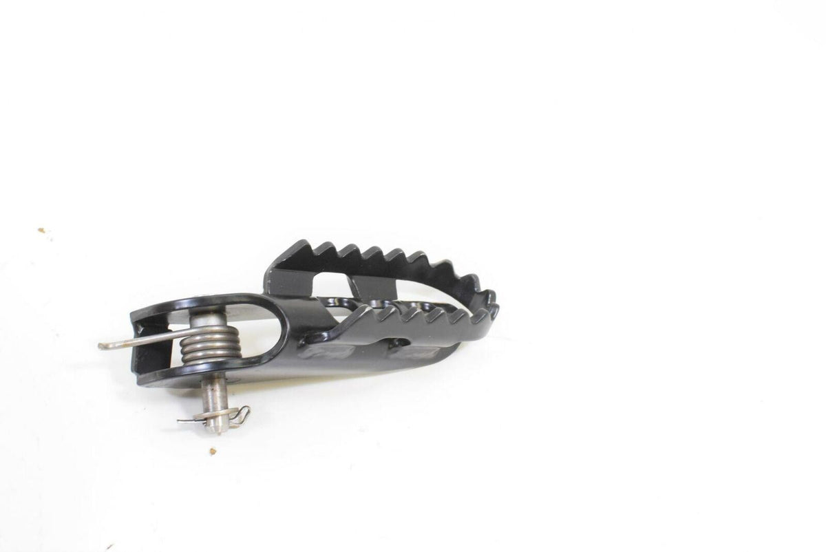 2009 BMW F800GS F800 GS K72 Front Right Footpeg Foot Peg Rest 46717701200 {{ shop.shopifyCountryName }} - Mototech271