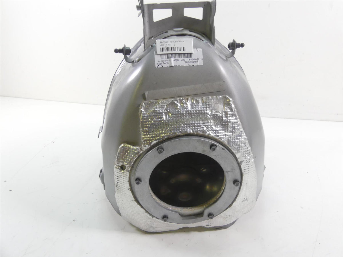 2018 BMW S1000RR K46 Fuel Gas Petrol Tank Reservoir - Read 16118566462 {{ shop.shopifyCountryName }} - Mototech271