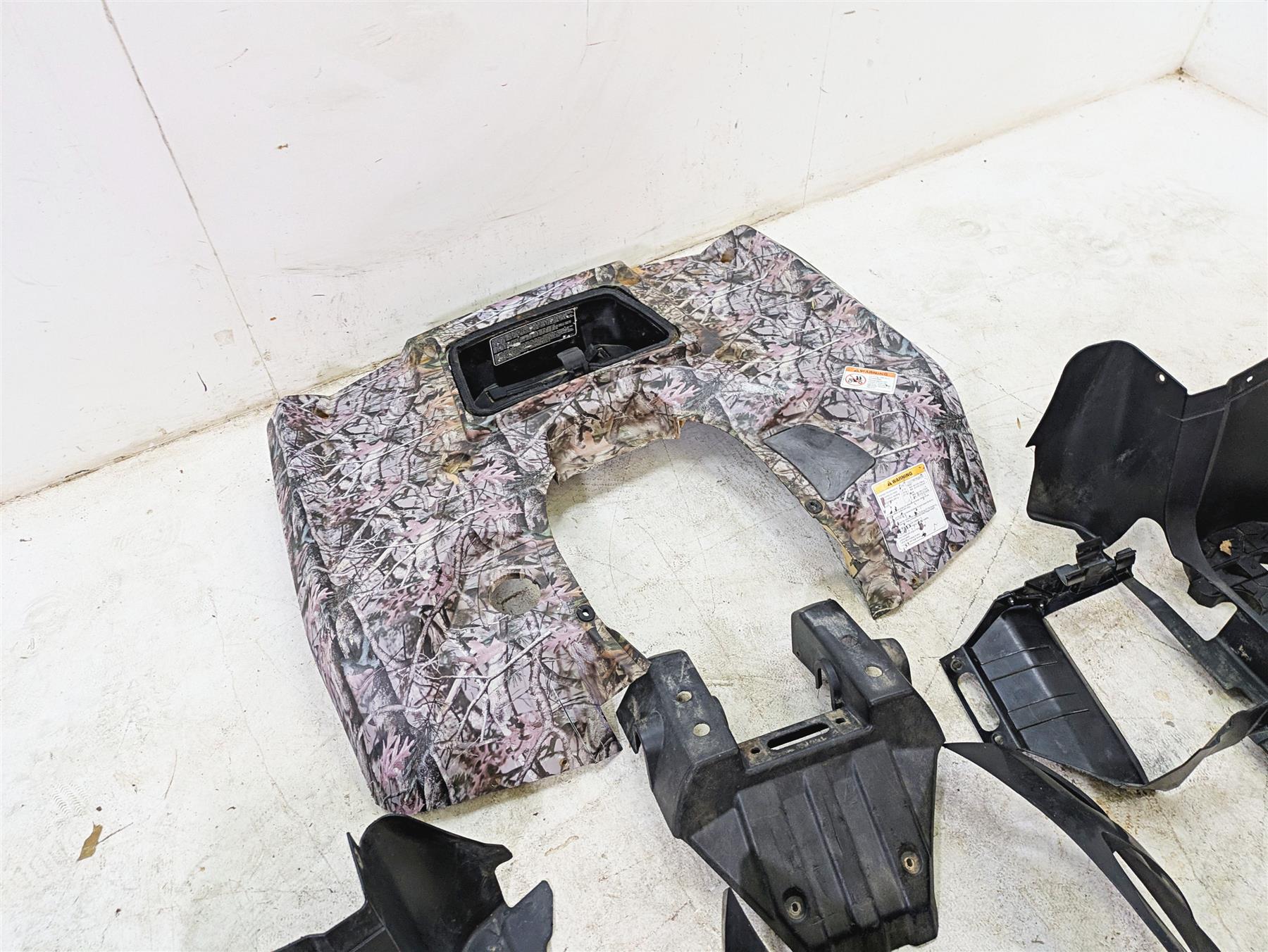 2011 Can-Am Outlander 650 4X4 XT Camo Frame Fairing Cover Panels Set 705003496 {{ shop.shopifyCountryName }} - Mototech271