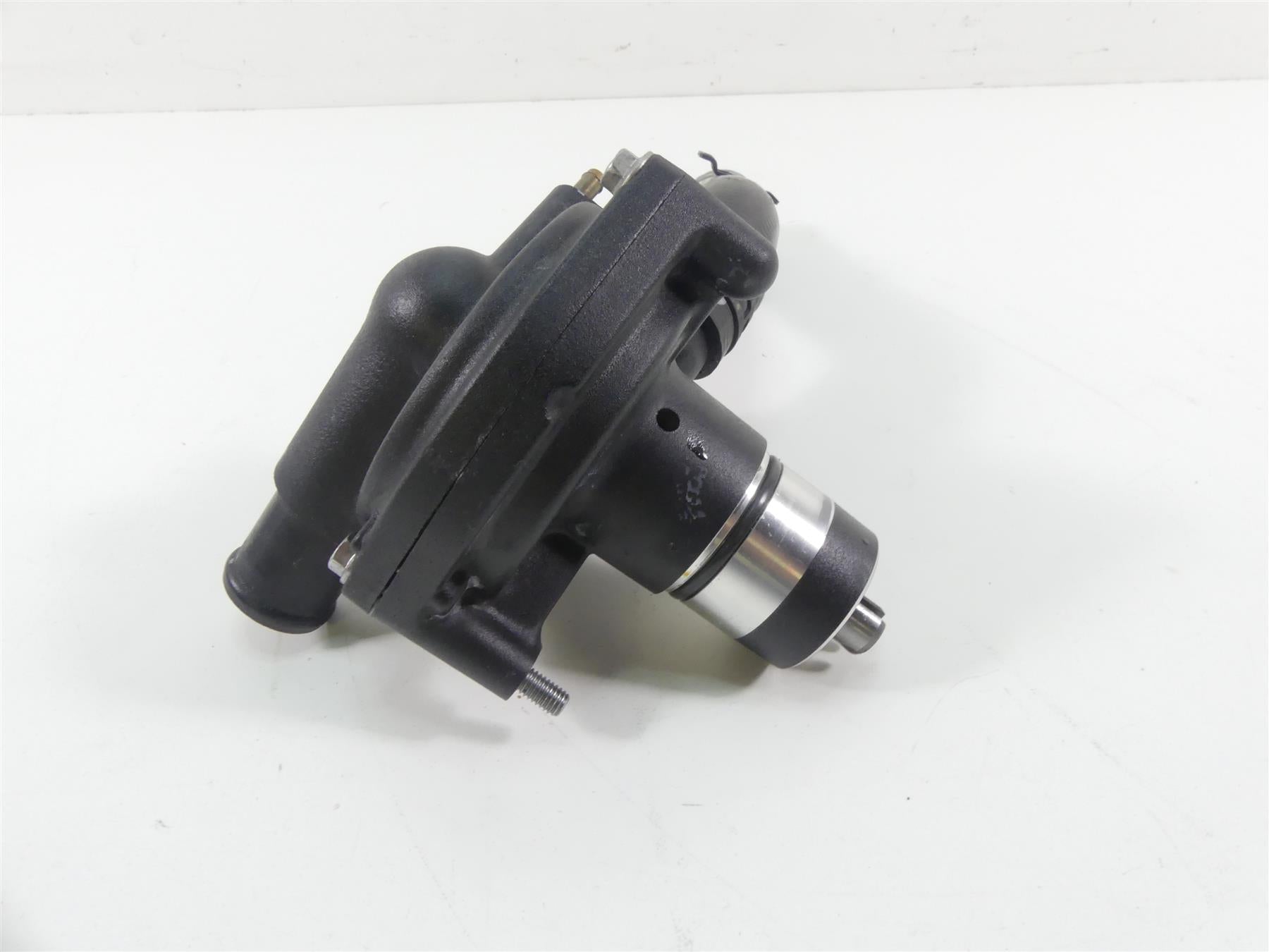 2020 Triumph Speed Triple RS 1050 Nice Water Pump Waterpump & Housing T2100783 {{ shop.shopifyCountryName }} - Mototech271
