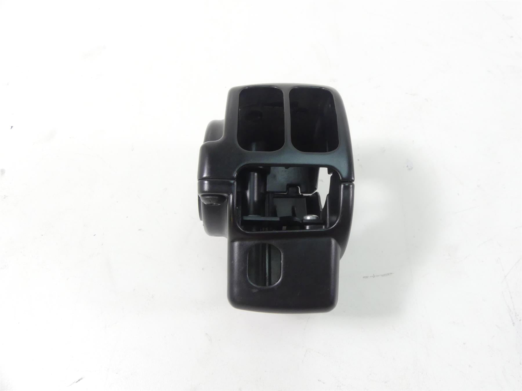 2016 Harley FXDLS Dyna Low Rider Left Hand Control Switch Housing 72920-11