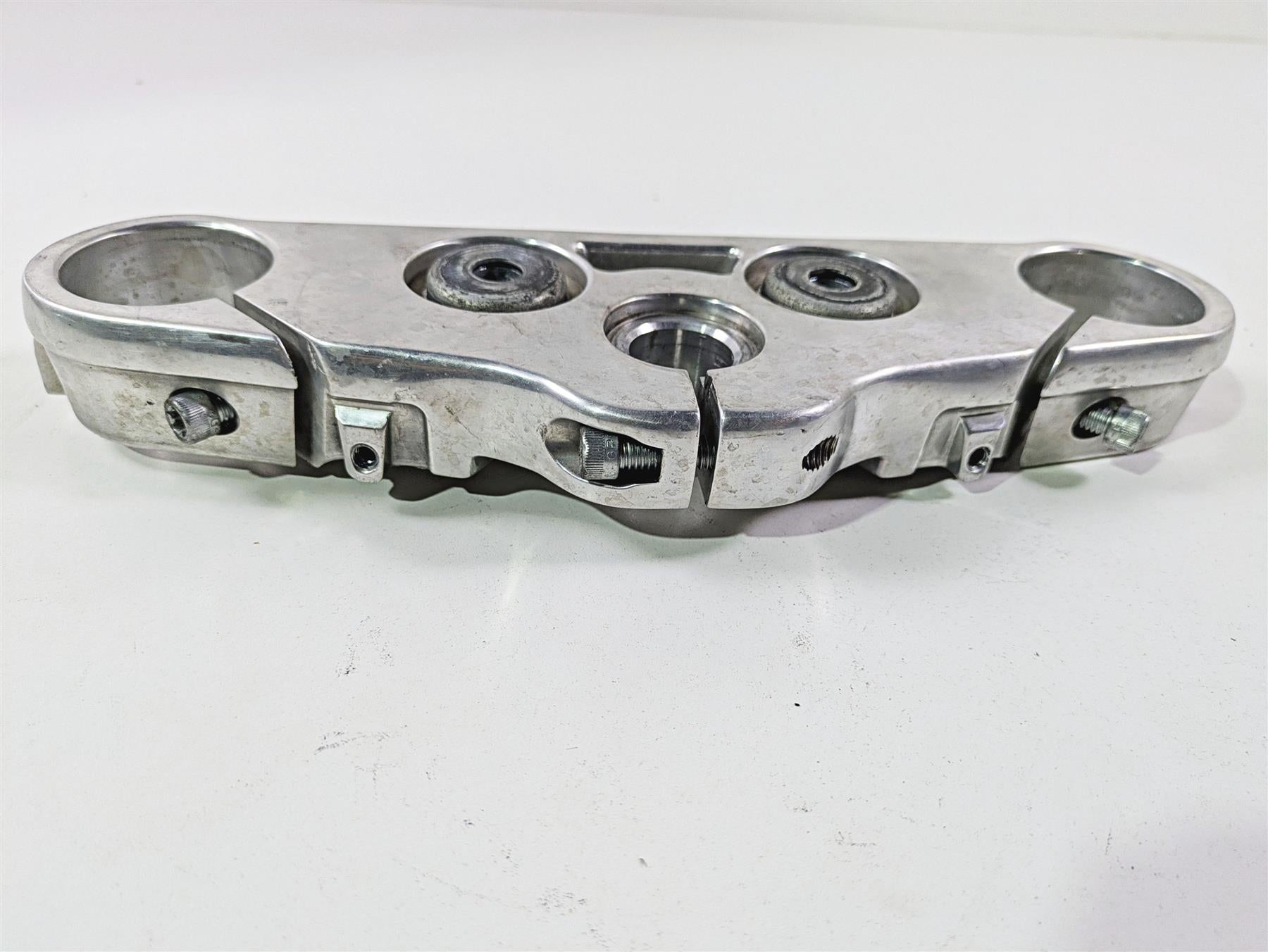 2018 Harley FLHCS Softail Heritage 115th Upper Triple Tree Clamp - Read 45900195 {{ shop.shopifyCountryName }} - Mototech271
