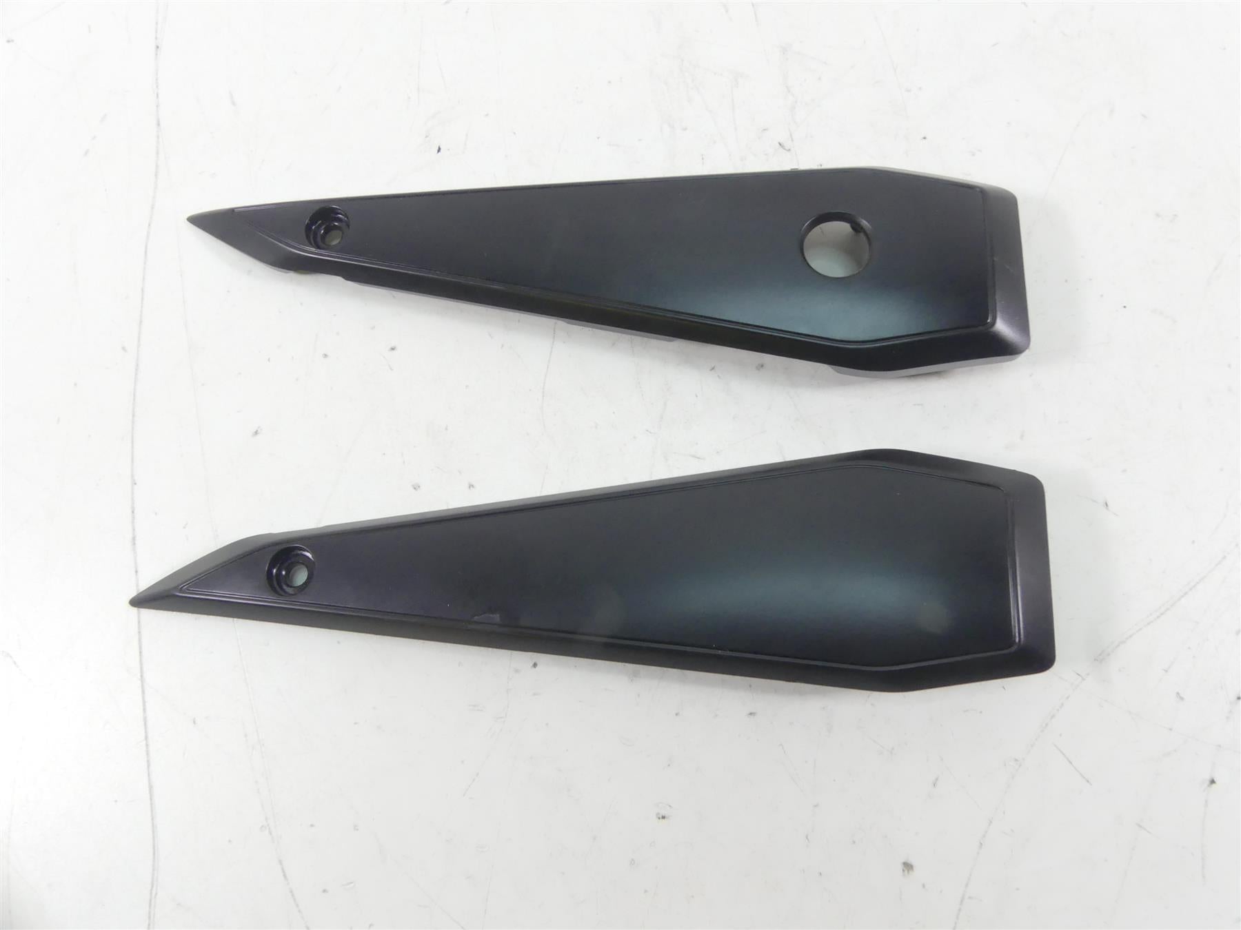 2007 Yamaha FZ1 Fazer Side Infill Fairing Cover Set 2D1-21711-00-00 2D1-21721-00 {{ shop.shopifyCountryName }} - Mototech271