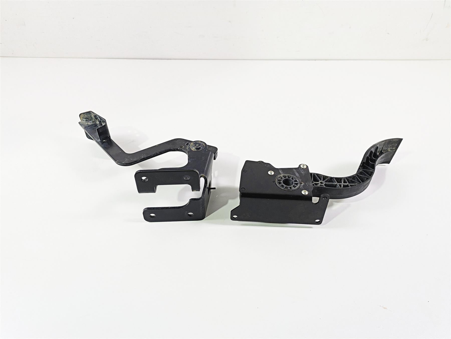 2021 CFMoto Zforce 950 Sport Foot Brake Pedal Lever Set 5BY0-105000 5HY0-082000 {{ shop.shopifyCountryName }} - Mototech271