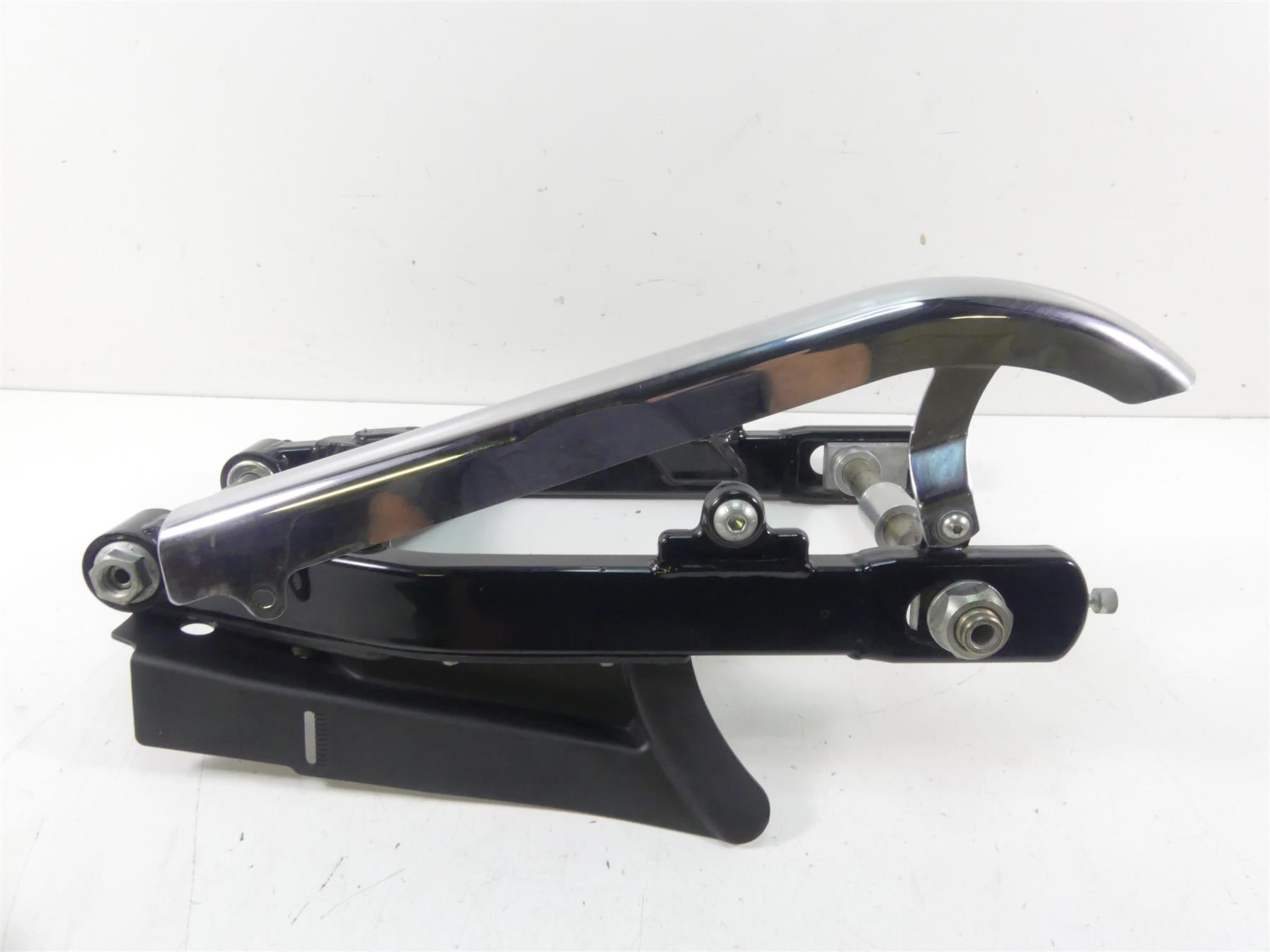 2009 Harley FXDF Dyna Fat Bob Rear Swingarm & Belt Guards & 25mm Axle 47820-06 | Mototech271