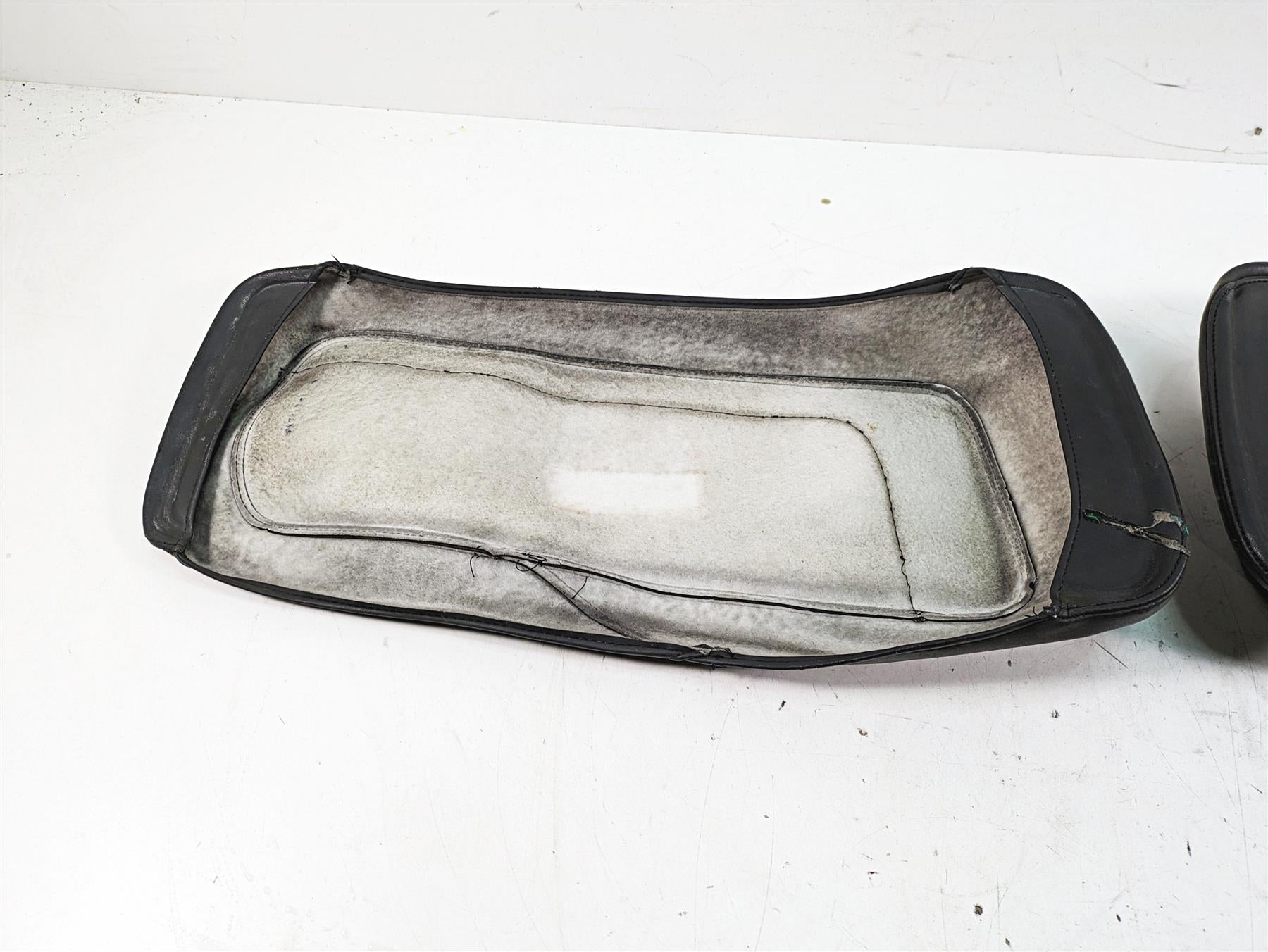 2011 Harley Touring FLHR Road King Mustand Saddlebag Lid Cover Set 77604 {{ shop.shopifyCountryName }} - Mototech271