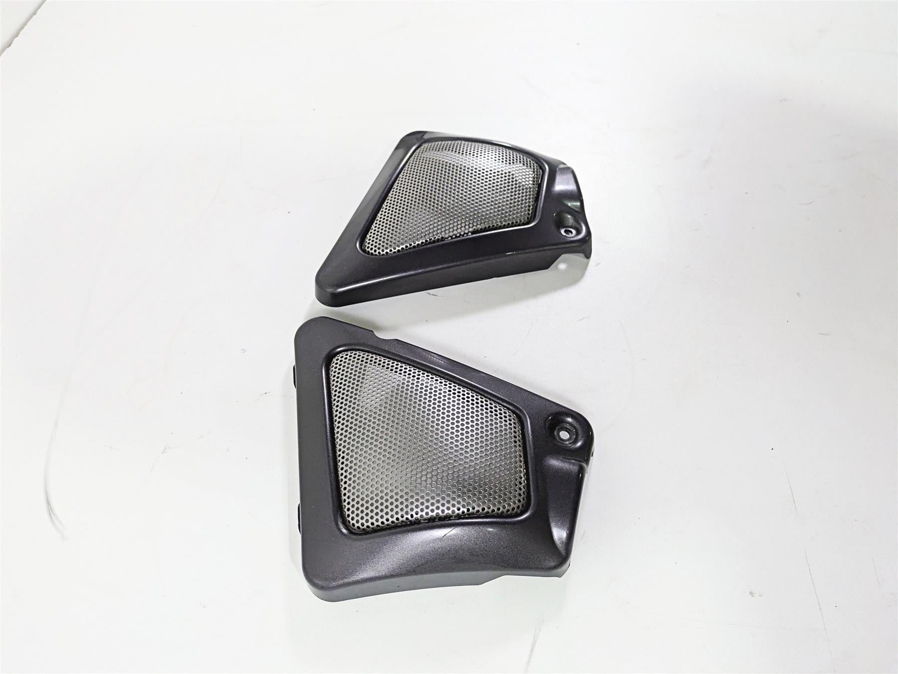 2016 Harley VRSCDX Night Rod Neck Cover Fairing Set 66297-07 66296-07 {{ shop.shopifyCountryName }} - Mototech271
