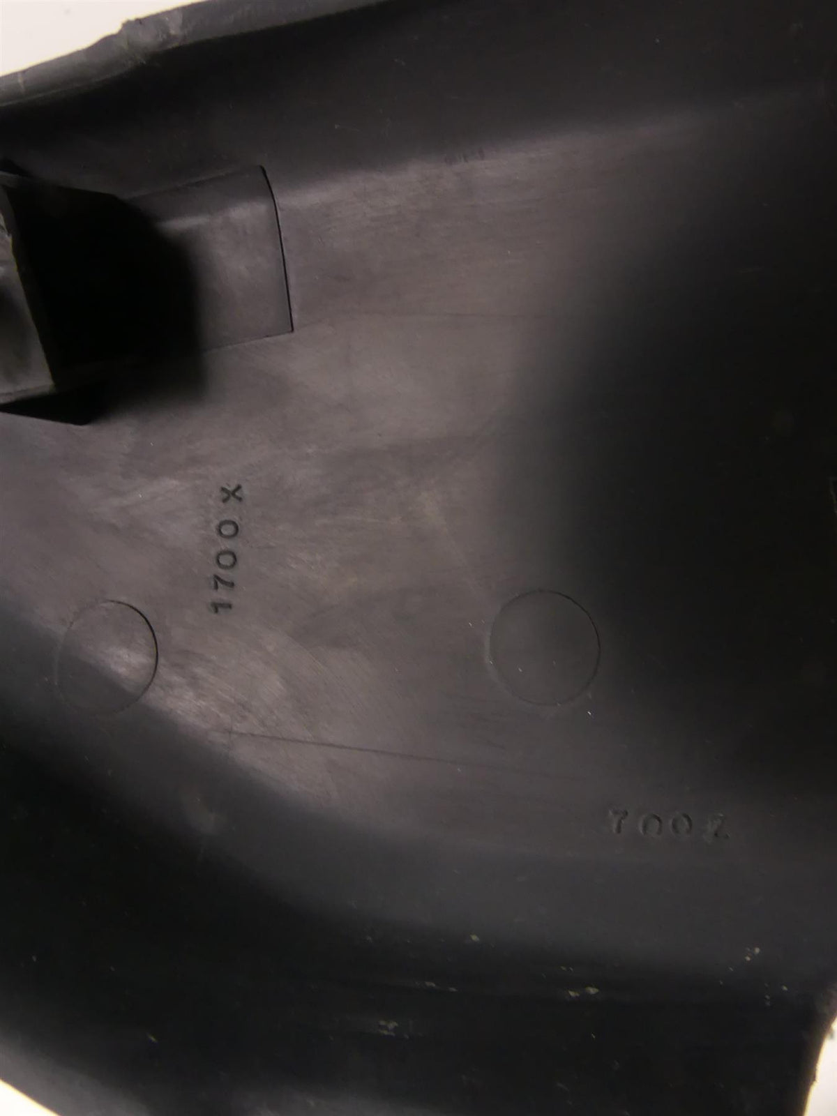 2001 BMW R1150 GS R21 Right Air Intake Tube Cover Fairing Cowl 46632320708 {{ shop.shopifyCountryName }} - Mototech271