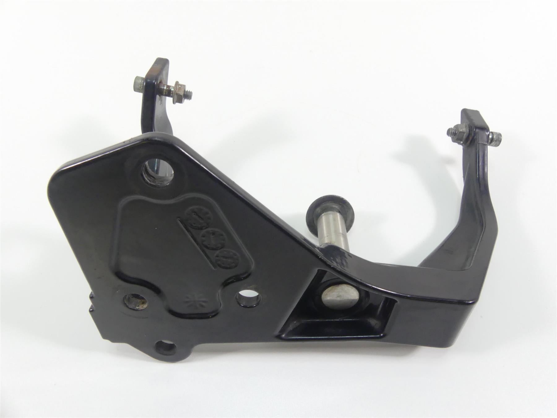 2008 Harley Softail FLSTSB Cross Bones Right Floor Board Foot Mount 50600026 {{ shop.shopifyCountryName }} - Mototech271