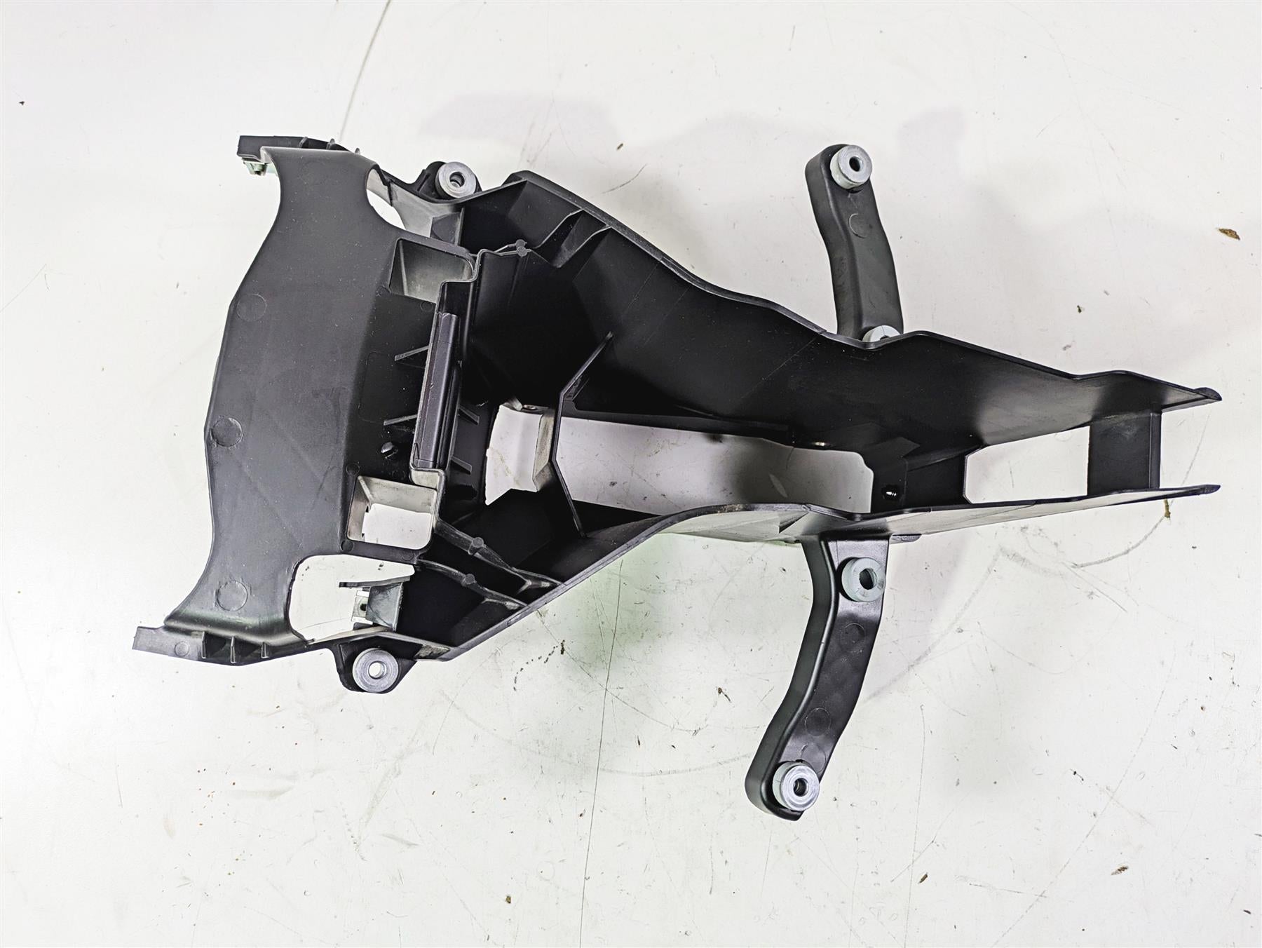 2019 BMW S1000XR K49 Front Panel Holder Carrier Stay 46637717040 {{ shop.shopifyCountryName }} - Mototech271