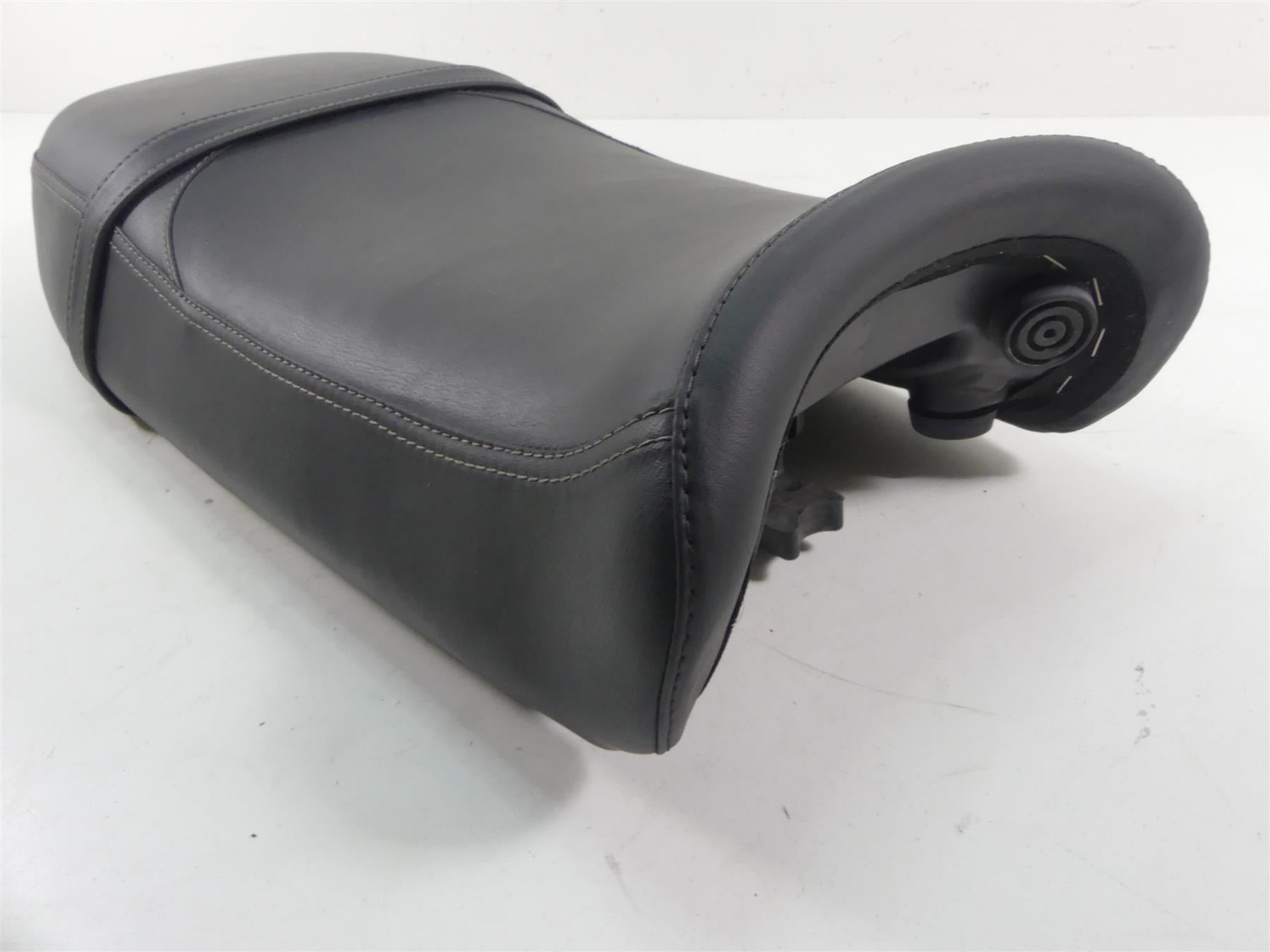 2019 Moto Guzzi V7 III Stone 750 Oem Duo Seat Saddle 2B003823000C1 {{ shop.shopifyCountryName }} - Mototech271