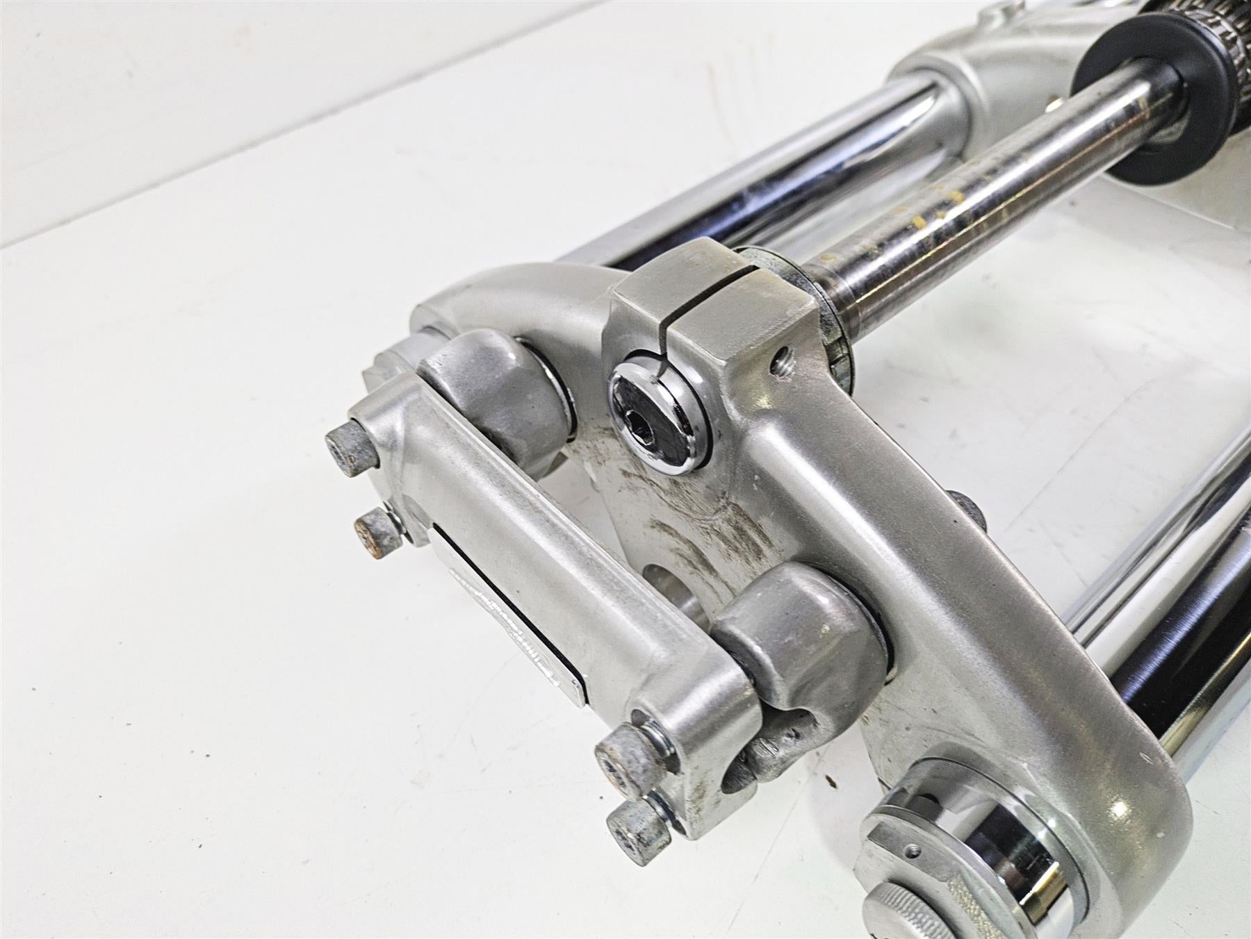1998 Moto Guzzi California 1100 EV Front End Fork Triple Tree + Riser GU03490200 {{ shop.shopifyCountryName }} - Mototech271