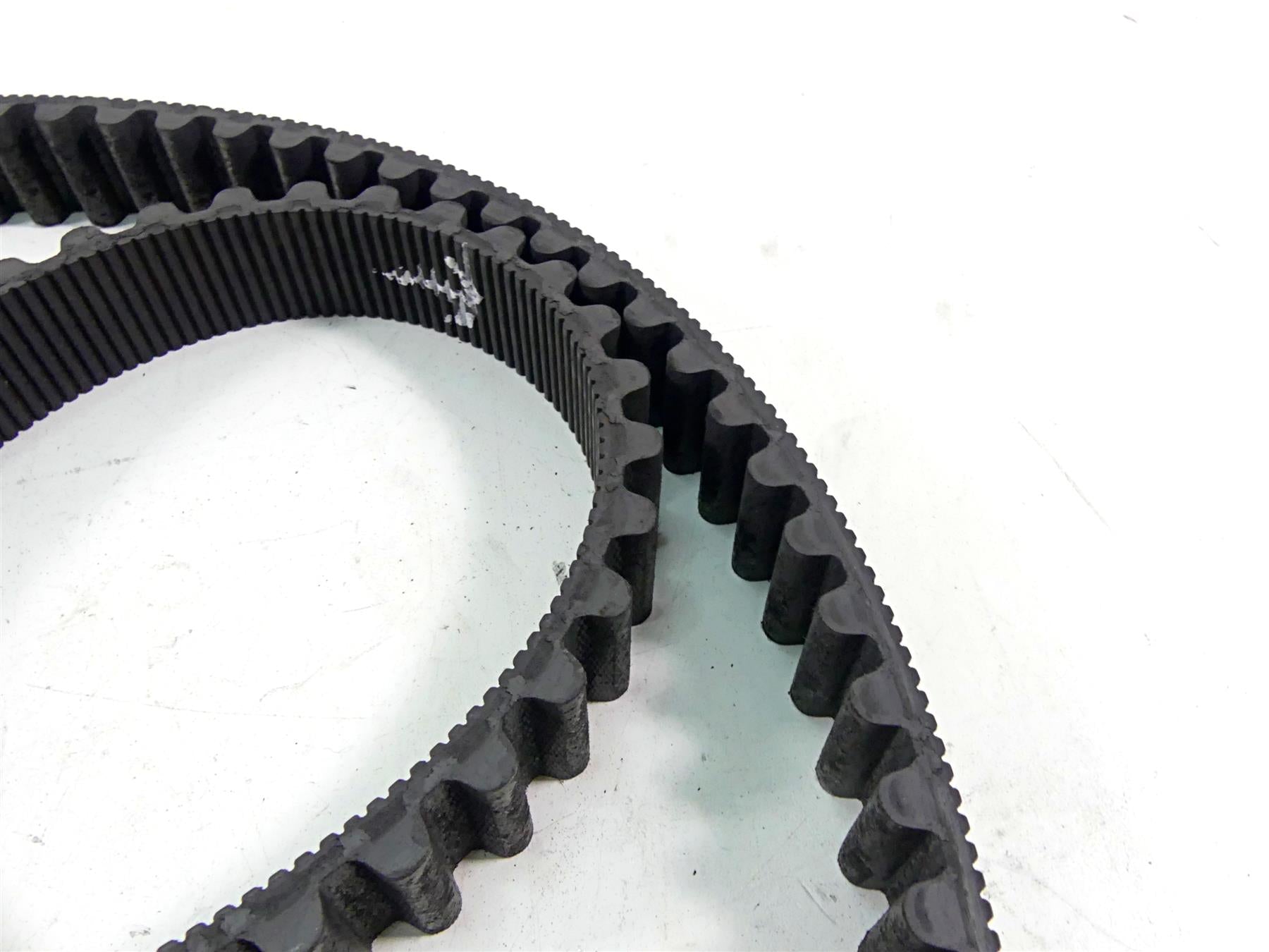 2006 Harley Touring FLHTCU SE E-Glide Rear Drive Belt 139T 1-1/8" 40040-05 {{ shop.shopifyCountryName }} - Mototech271