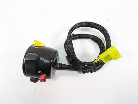 2016 Suzuki M109R VZR1800 Left Hand Turn Signal Control Switch 37400-48GB0 {{ shop.shopifyCountryName }} - Mototech271