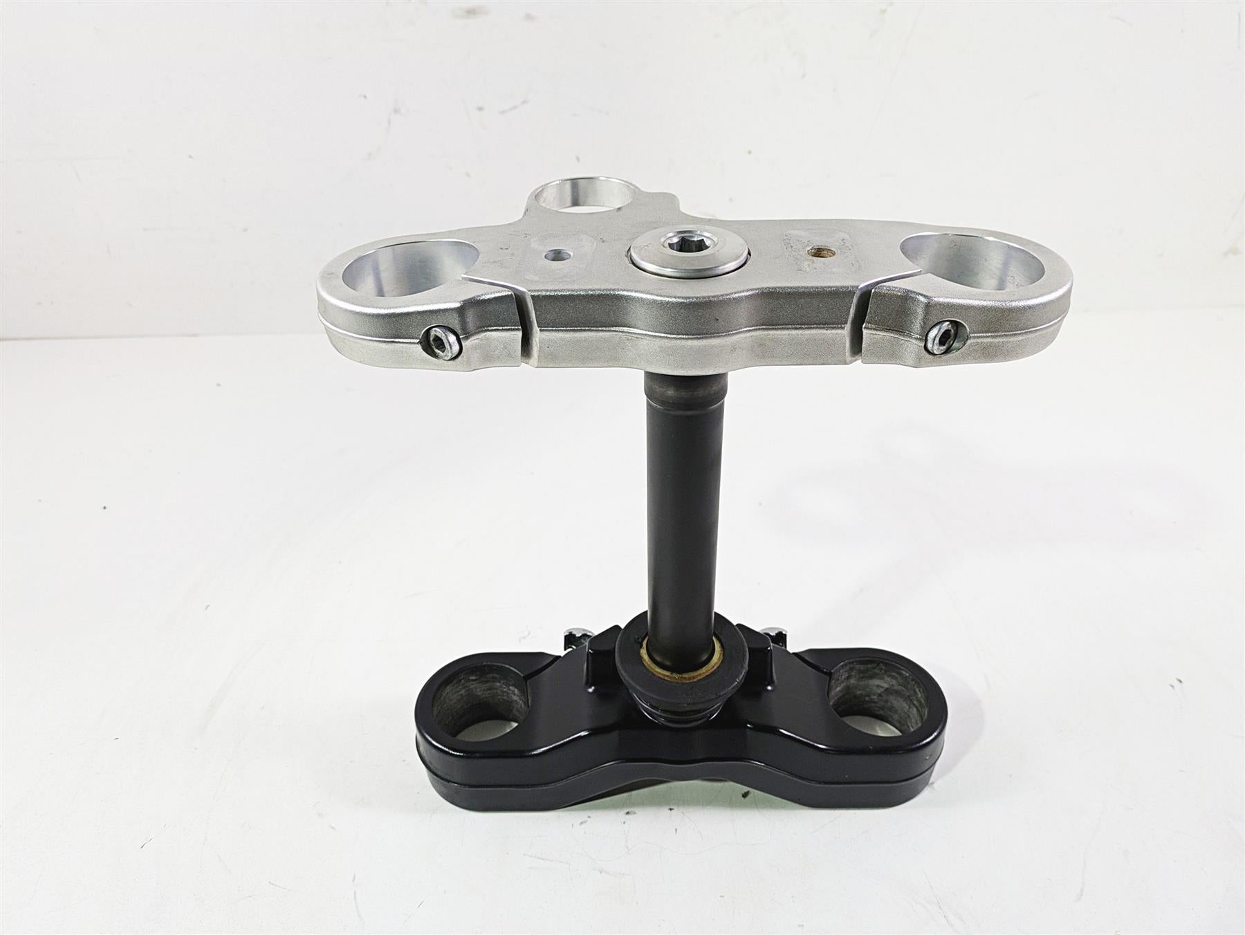 2016 Moto Guzzi Stelvio 1200 8V NTX Upper & Lower Triple Tree Set 886202 886199 | Mototech271