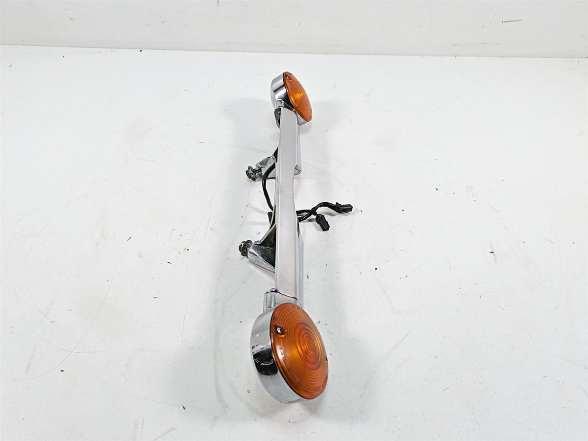 2006 Harley Touring FLHTCUI Electra Glide Rear Turn Signal Blinker Bar 69197-04 {{ shop.shopifyCountryName }} - Mototech271