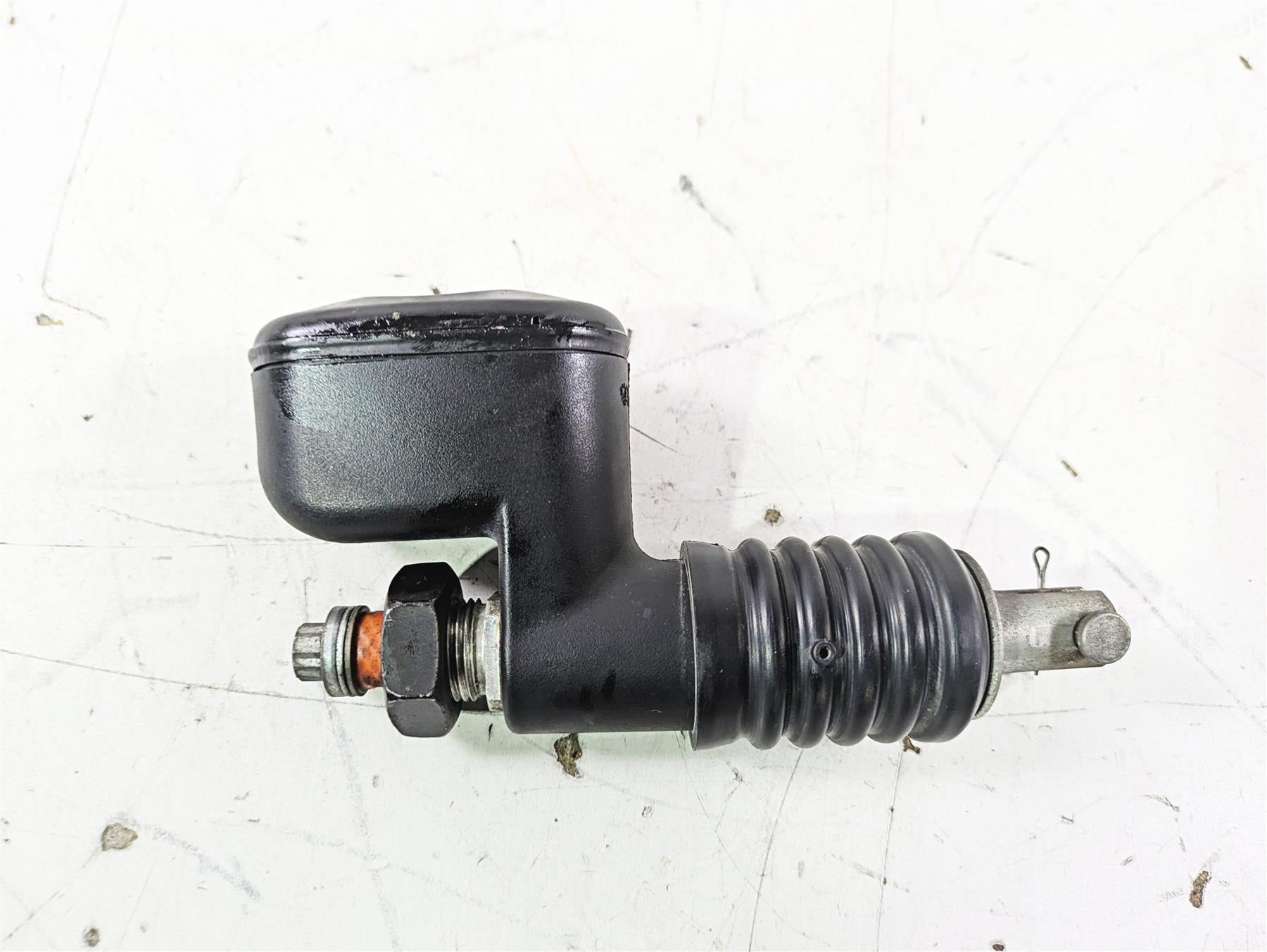 2016 Harley FLSTC Softail Heritage Rear Brake Master Cylinder 41767-05E {{ shop.shopifyCountryName }} - Mototech271