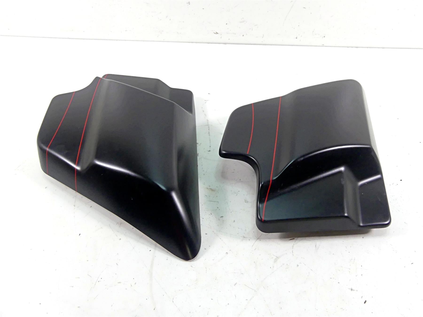 2011 Harley Touring FLTRX Road Glide Side Cover Fairing Set 66048-09A 66250-09 {{ shop.shopifyCountryName }} - Mototech271