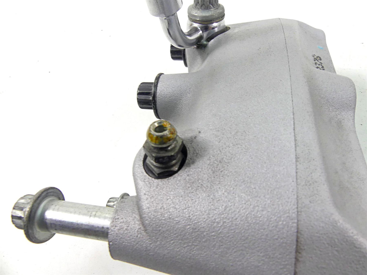 2007 Harley Touring FLHRSE CVO Road King Front Brake Caliper Set 44382-99C {{ shop.shopifyCountryName }} - Mototech271