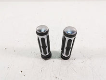 Load image into Gallery viewer, 2008 Harley FLHTCU Electra Glide Oem Chrome Rubber Hand Grip Set 56246-08

