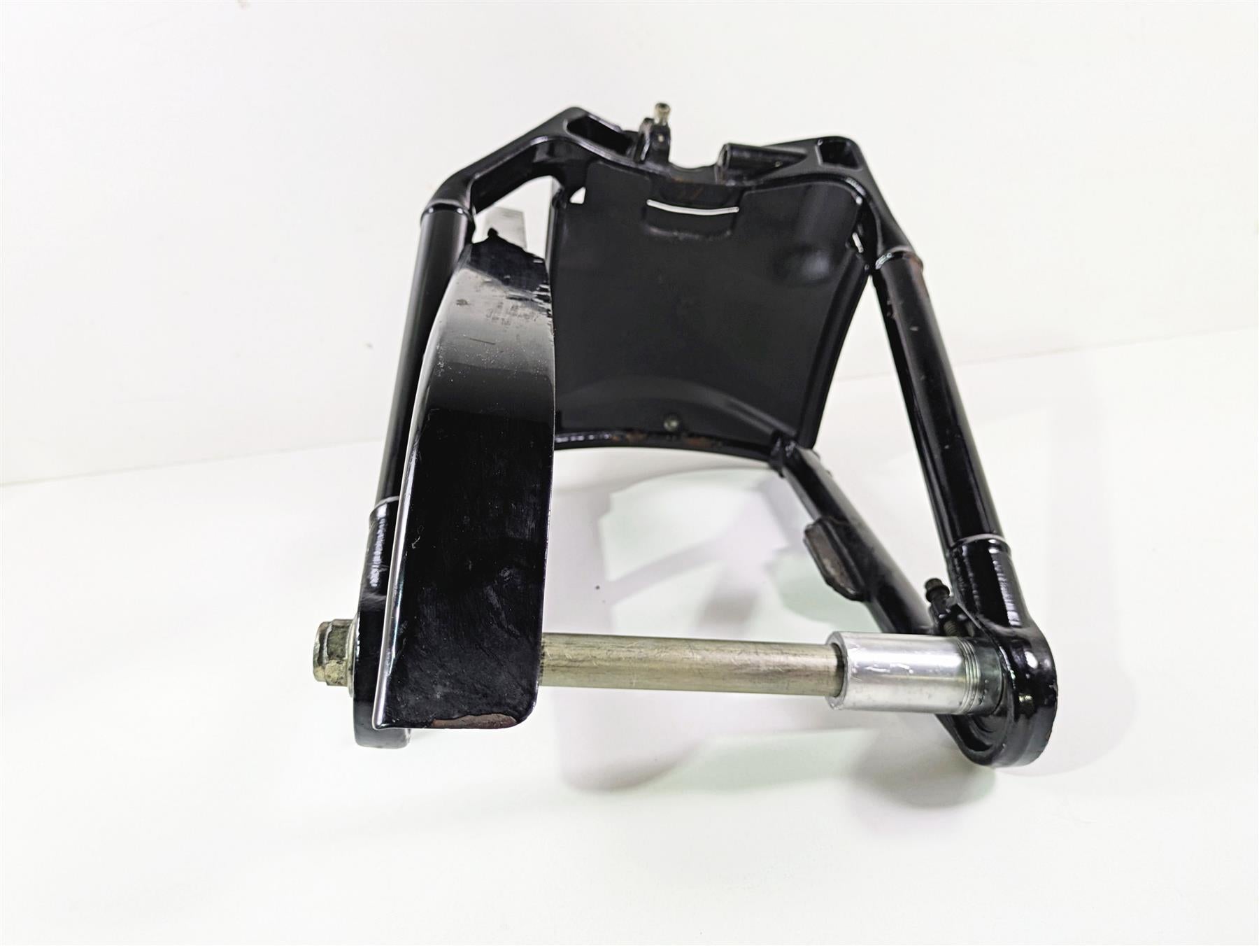 2018 Harley FLHCS Softail Heritage 115th Rear Swingarm & Guards 47400099BHP {{ shop.shopifyCountryName }} - Mototech271