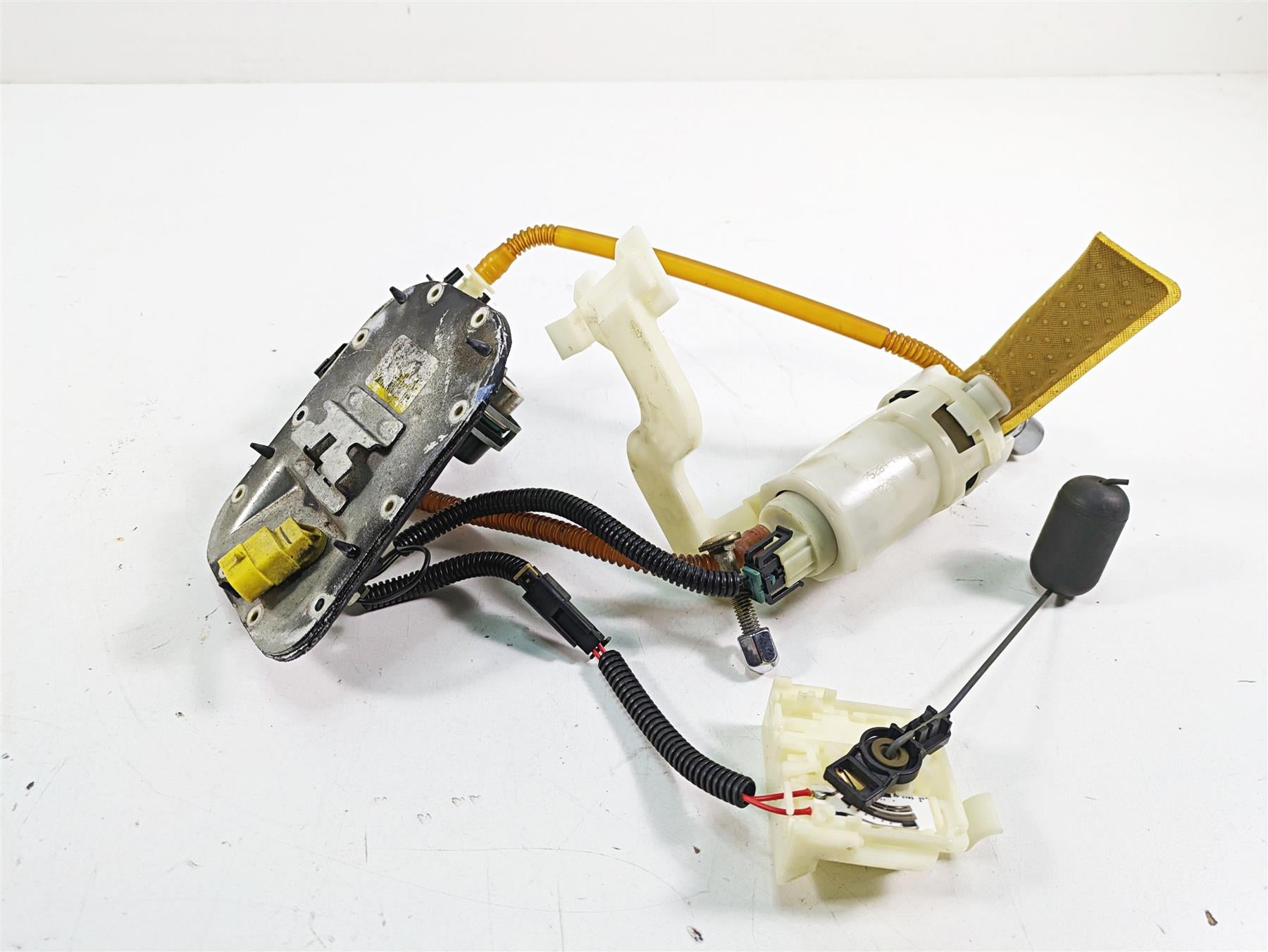 2009 Harley Softail FLSTSB Cross Bones Fuel Gas Petrol Pump 75284-08A 75252-08