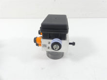 Load image into Gallery viewer, 2018 Ducati Panigale 1100 V4 S Abs Brake Pump Module Unit 54240781A
