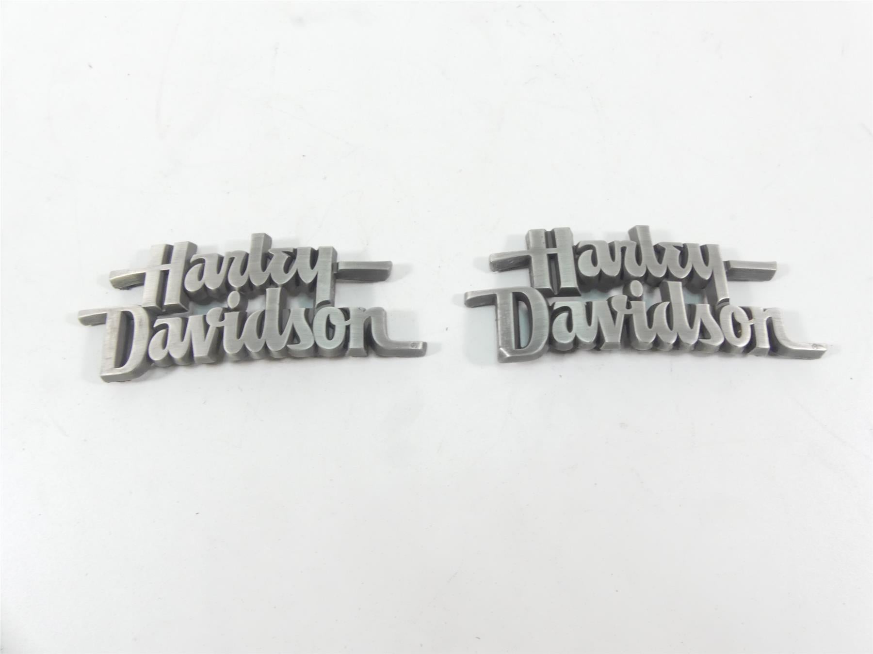 2017 Harley Dyna FXDB Street Bob Fuel Gas Tank Emblem Badge Set 61400098 {{ shop.shopifyCountryName }} - Mototech271