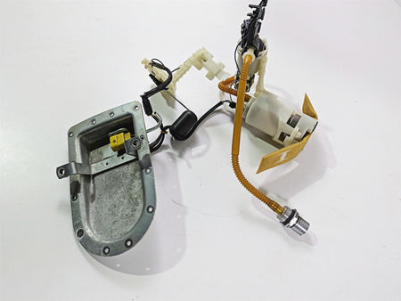 2011 Harley FXDC Dyna Super Glide Fuel Gas Petrol Pump & Level Sender 75218-04D {{ shop.shopifyCountryName }} - Mototech271