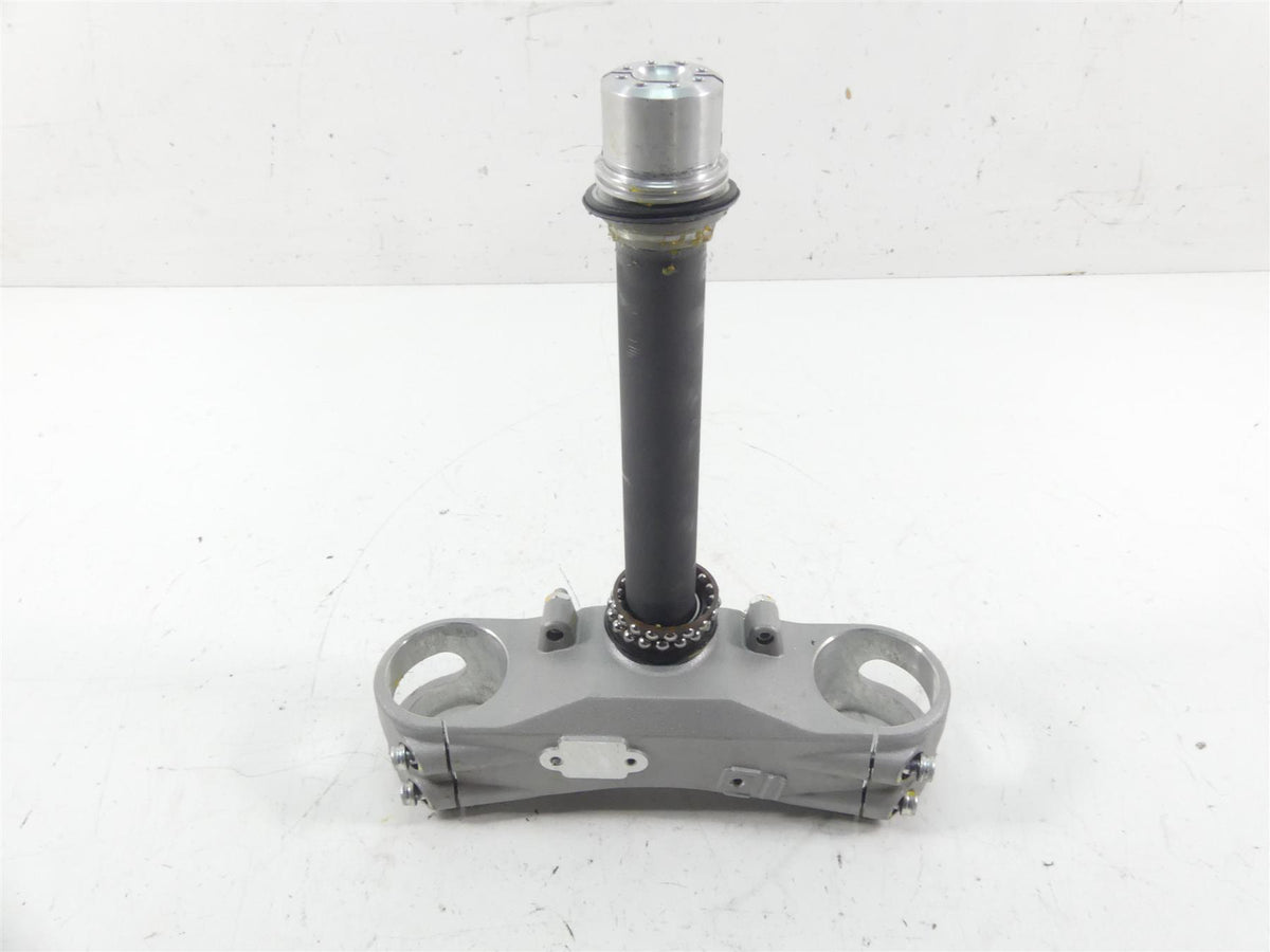 2020 Ducati Multistrada 1260 Enduro Lower Triple Tree Steering Clamp 34221141AA {{ shop.shopifyCountryName }} - Mototech271