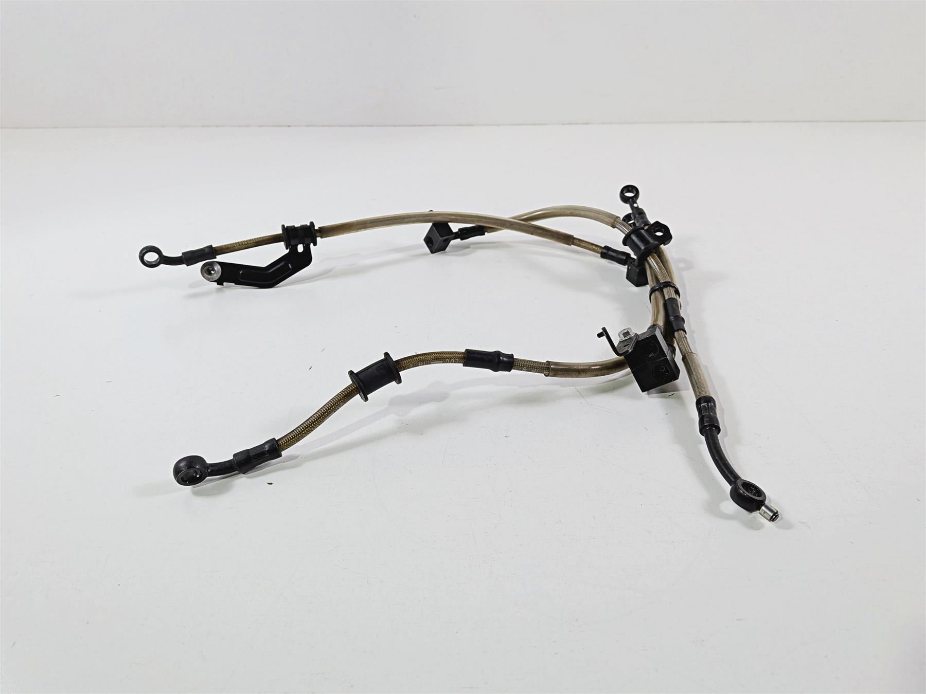 2016 Yamaha YZF R1 RN32 Front Abs Brake Line Set 2CR-2584A-01-00 2CR-2584B-00-00 {{ shop.shopifyCountryName }} - Mototech271