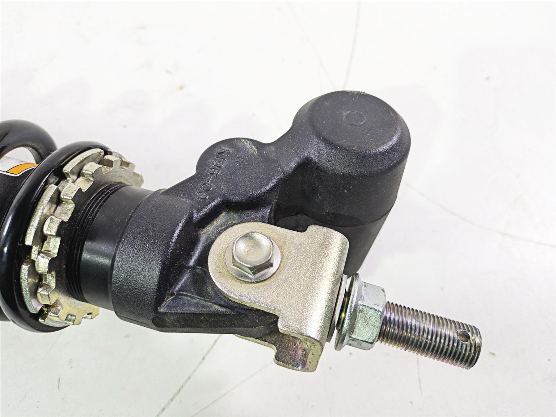 2024 Kawasaki ZX6R ZX636 Ninja Straight Rear Suspension Shock 45014-0393-52E {{ shop.shopifyCountryName }} - Mototech271