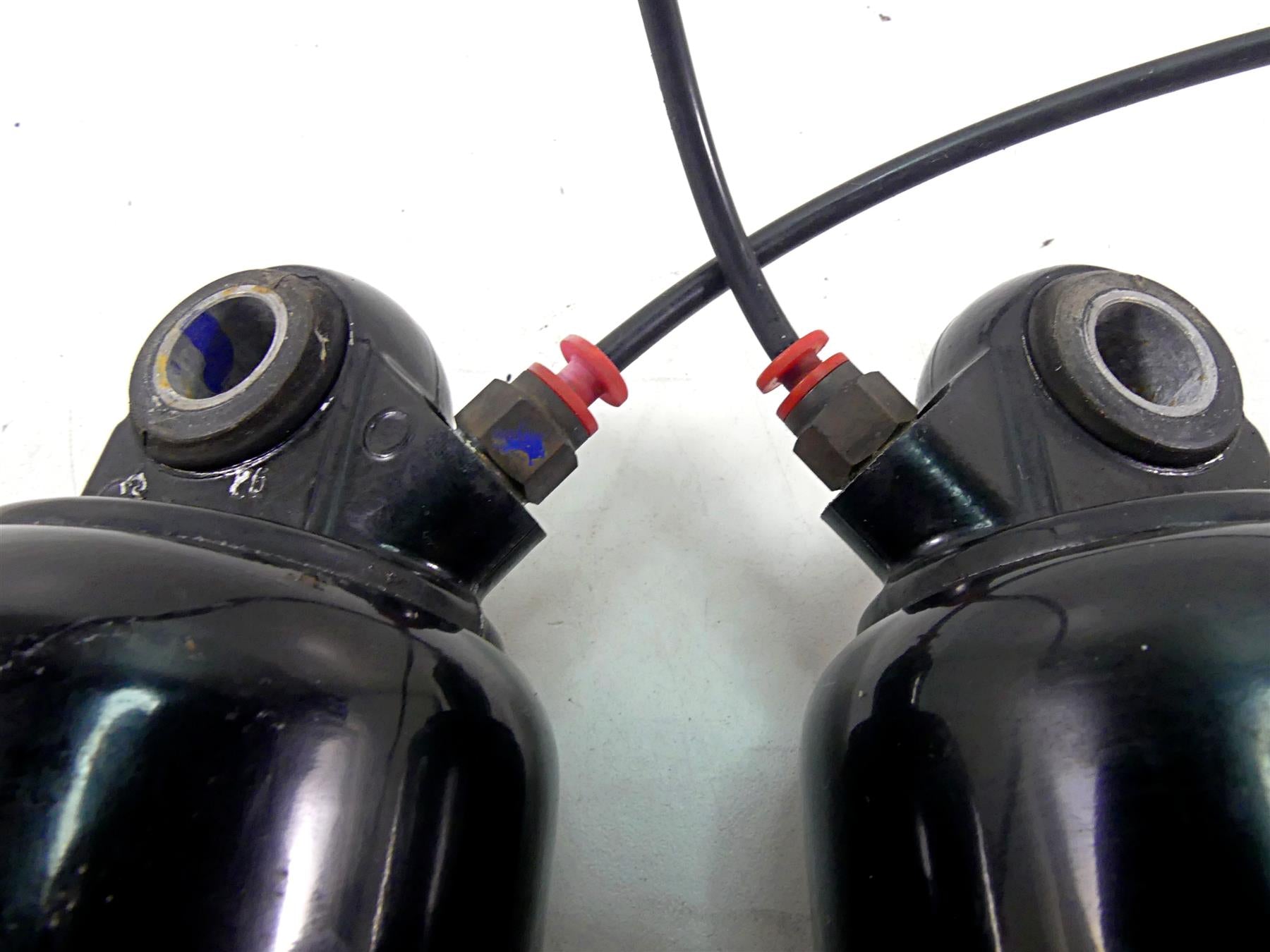 2004 Harley Touring FLHTCUI Electra Glide Rear 13" Shock Damper Set 54565-97C {{ shop.shopifyCountryName }} - Mototech271