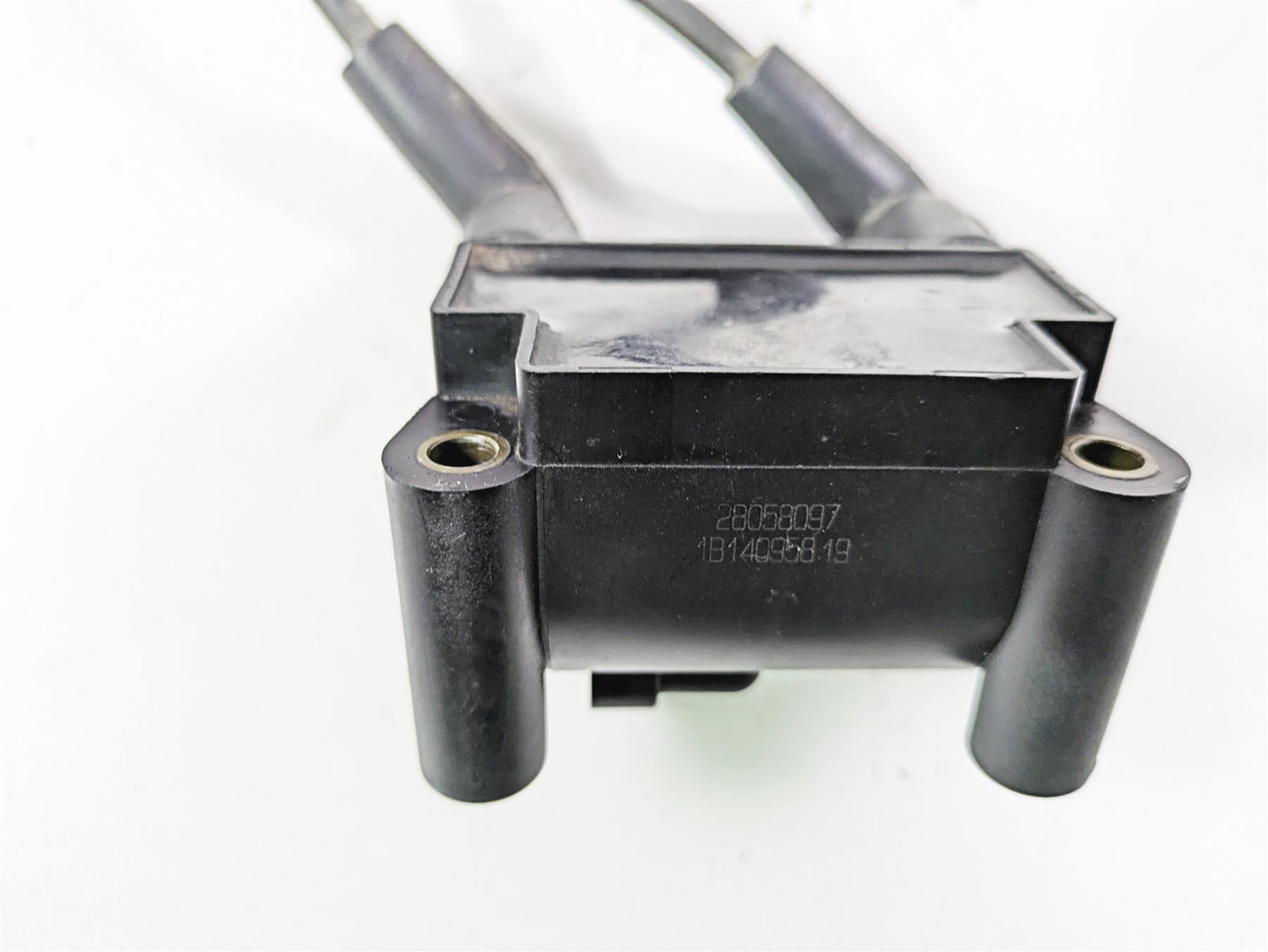 2011 Harley Touring FLHTCUSE CVO E-Glide Ignition Coil Wire Plug Set 31696-07A {{ shop.shopifyCountryName }} - Mototech271
