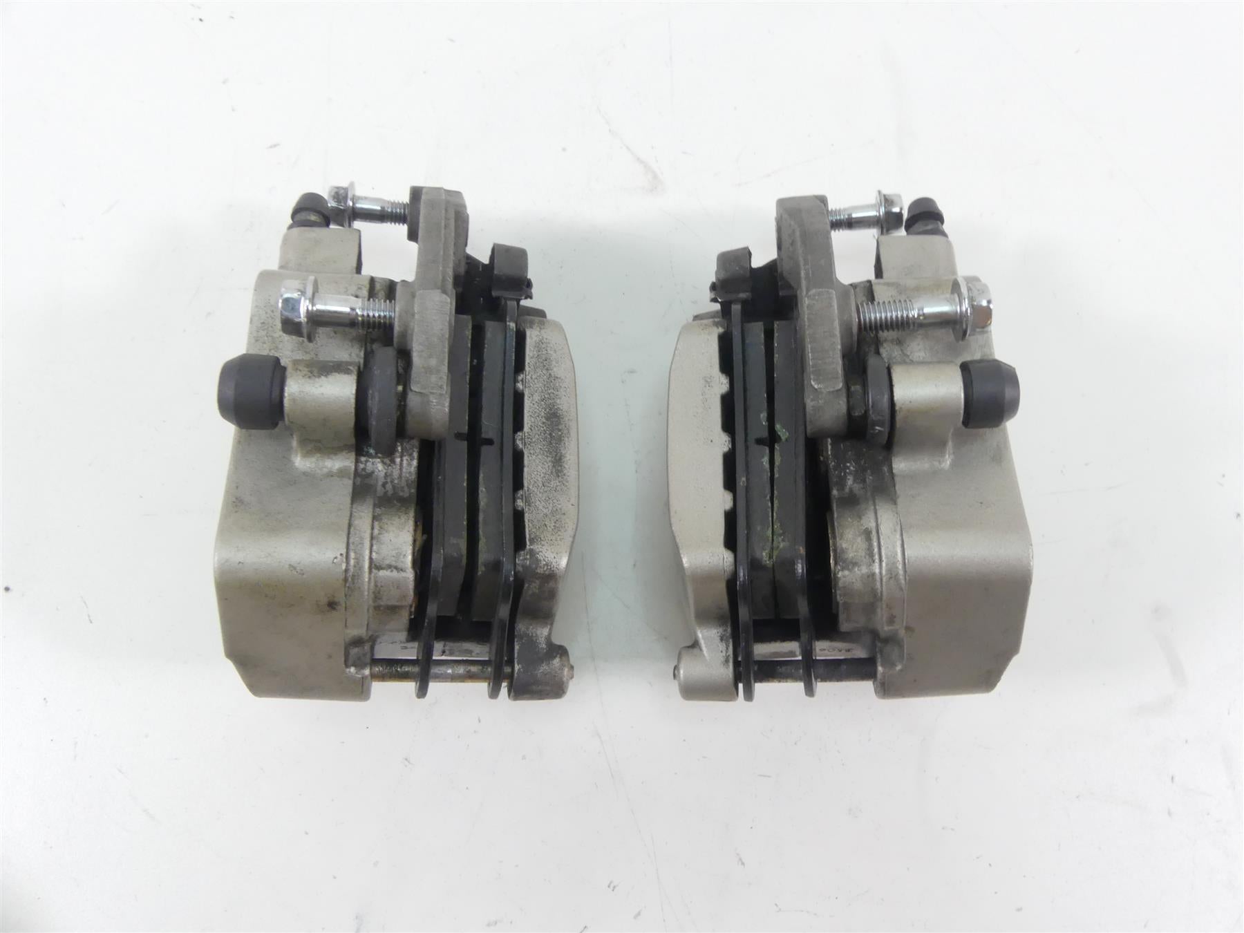 2003 Honda VTX1800R Front Nissin Brake Caliper Set 45150-MCV-006 {{ shop.shopifyCountryName }} - Mototech271