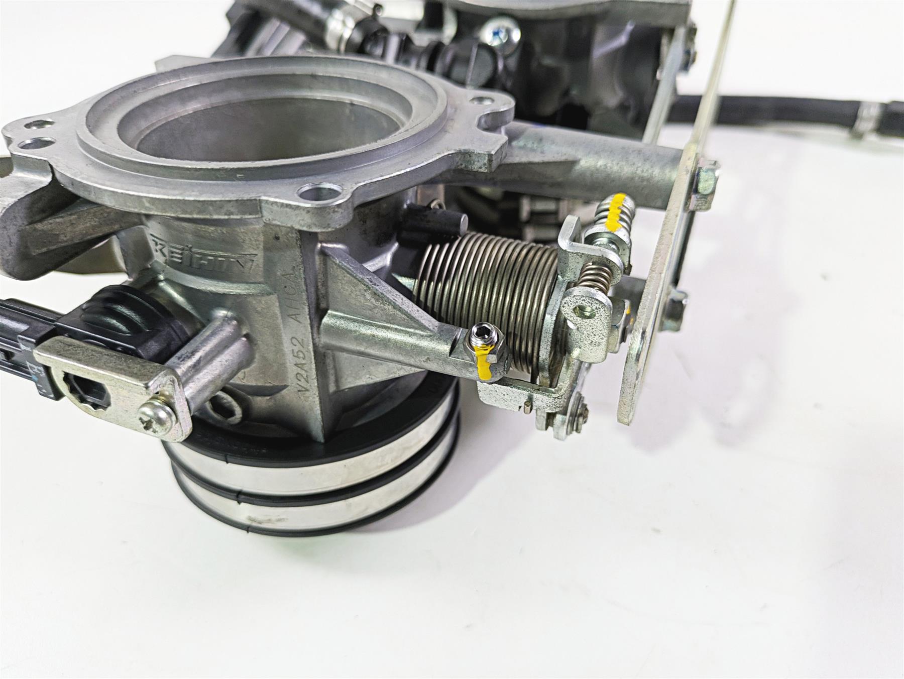 2018 KTM 1290 Super Adv S Throttle Body Fuel Injection 60341001000 {{ shop.shopifyCountryName }} - Mototech271