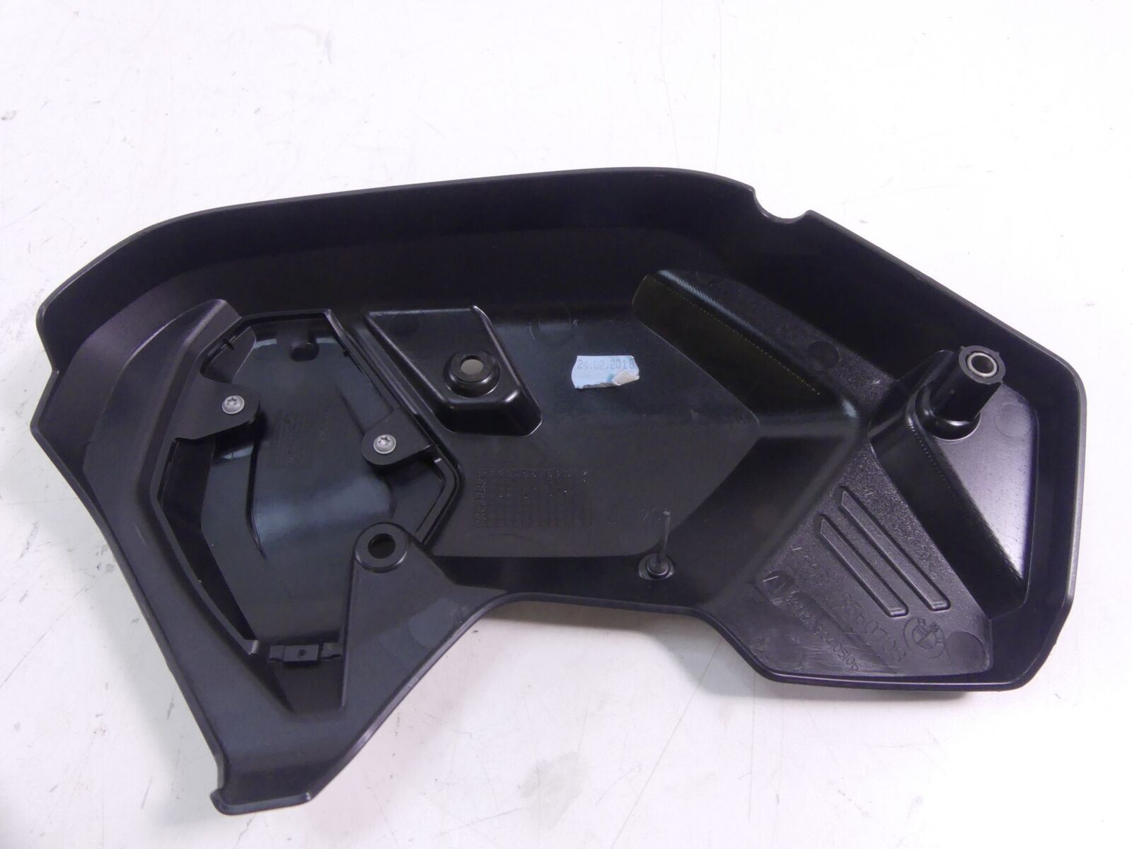2018 BMW K1600 Bagger Left Transmission Reverser Cover 46638560708 {{ shop.shopifyCountryName }} - Mototech271