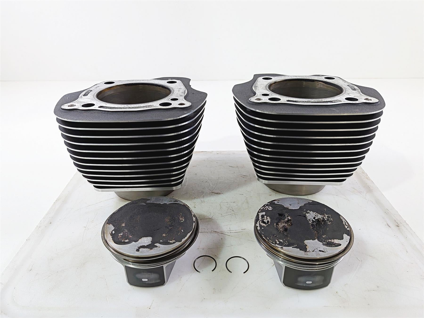 2024 Harley Softail FXLRST Low Rider Cylinder & Piston Set 117ci M8 3k 16800387 {{ shop.shopifyCountryName }} - Mototech271