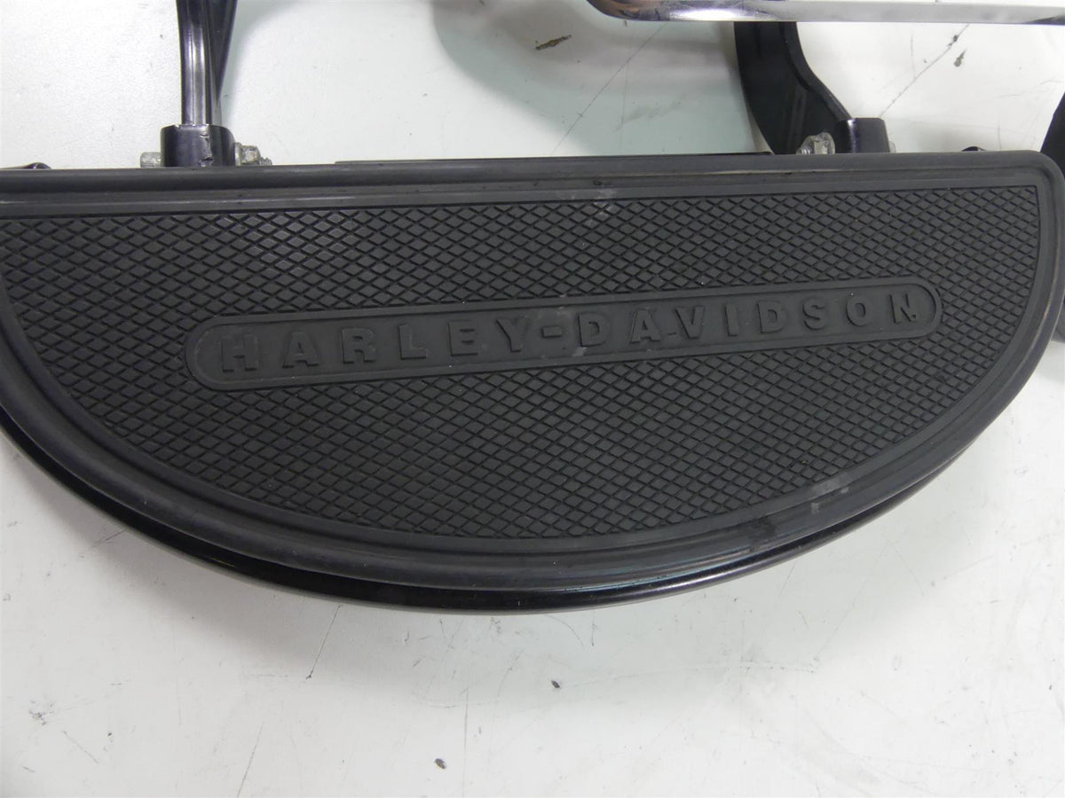 2017 Harley FLS Softail Slim Right Front Floorboard & Brake Pedal 42431-11 {{ shop.shopifyCountryName }} - Mototech271