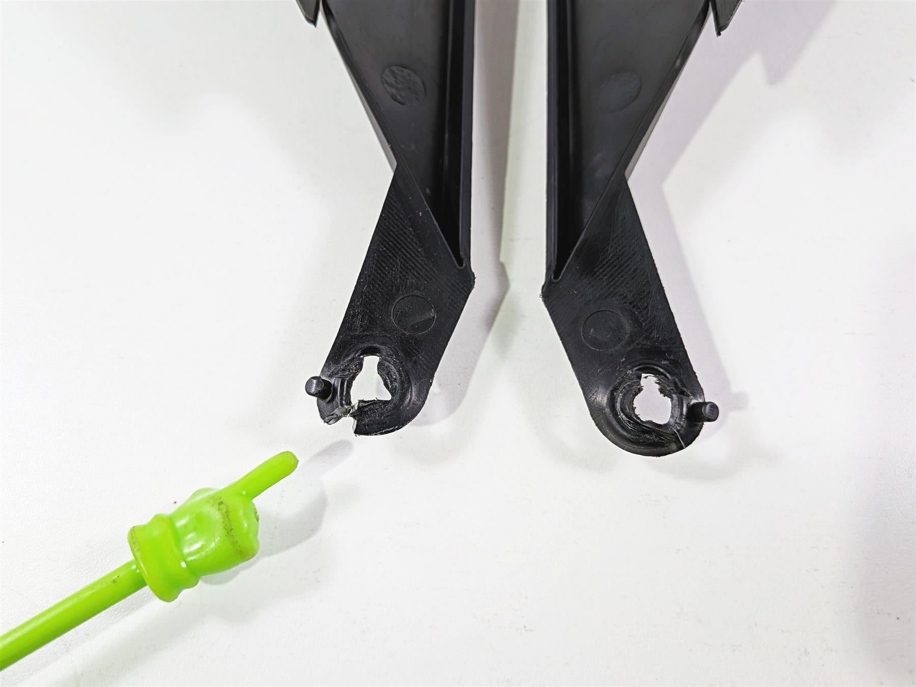 2014 BMW S1000RR K46 Under Tank Side Cover Fairing Set 46637715926 46637715925 {{ shop.shopifyCountryName }} - Mototech271
