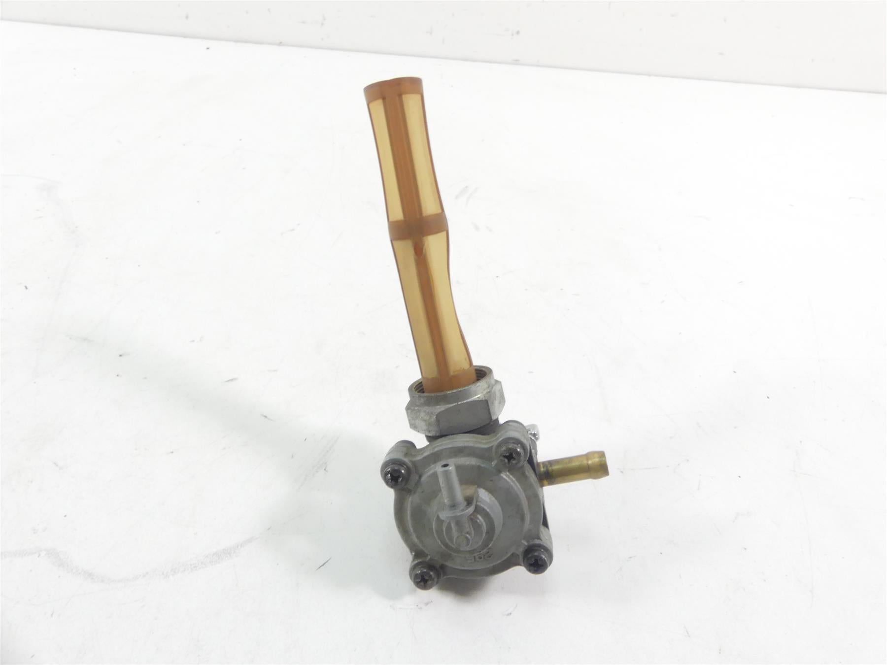 2000 Harley Dyna FXR4 CVO Super Glide Fuel Gas Petrol Valve Petcock 61338-94D {{ shop.shopifyCountryName }} - Mototech271