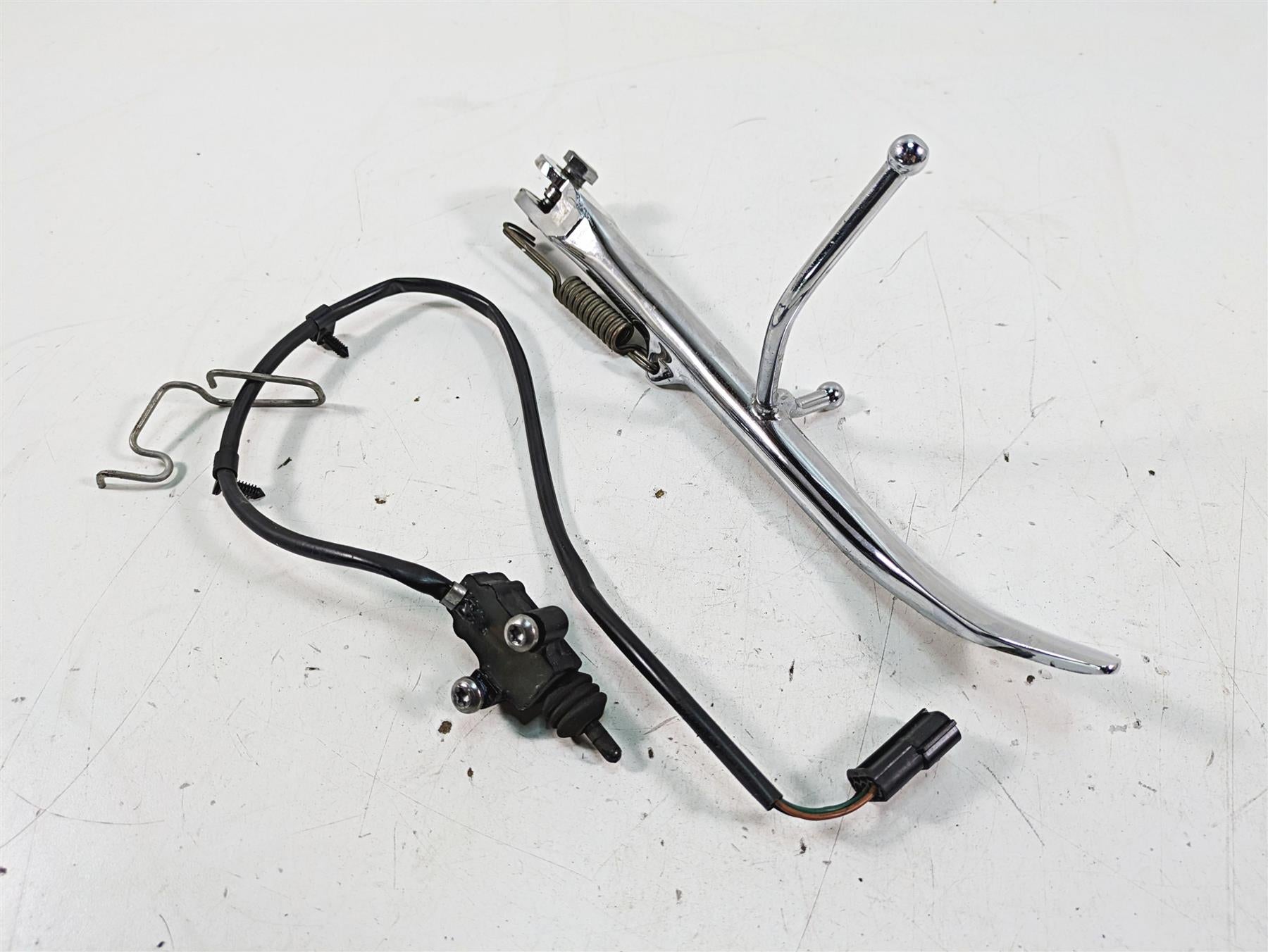 2011 Triumph America Side Kickstand Kick Stand + Switch T2082705 {{ shop.shopifyCountryName }} - Mototech271