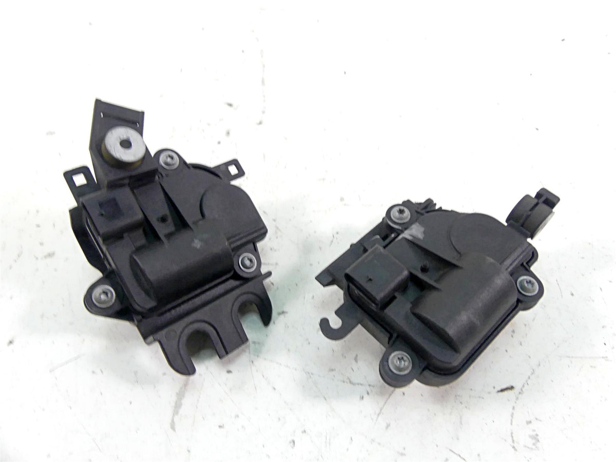2018 BMW S1000RR K46 Exhaust Actuator Servo Motor Set 18517722614 18519443059 {{ shop.shopifyCountryName }} - Mototech271