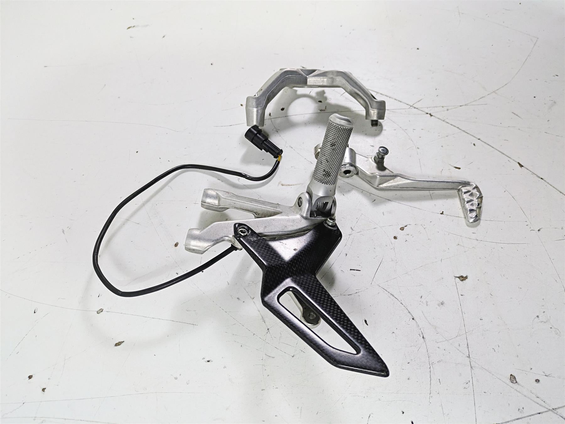 2015 Ducati Panigale 1299 S Right Footpeg Frame Mount Brake Pedal 82414621AA {{ shop.shopifyCountryName }} - Mototech271