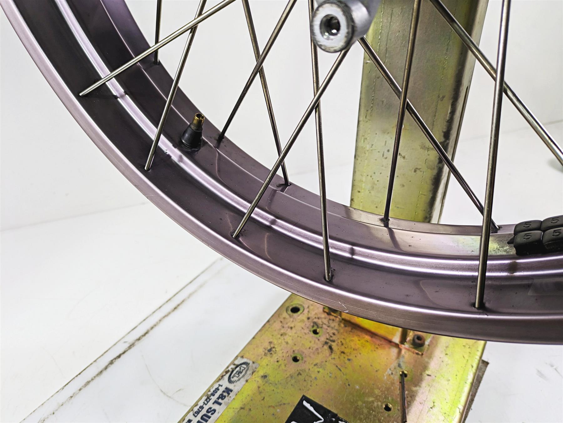 2004 BMW R1150GS R21 Front Wheel Rim 2.5x19 Behr ABS 36317666542 36312314912 {{ shop.shopifyCountryName }} - Mototech271