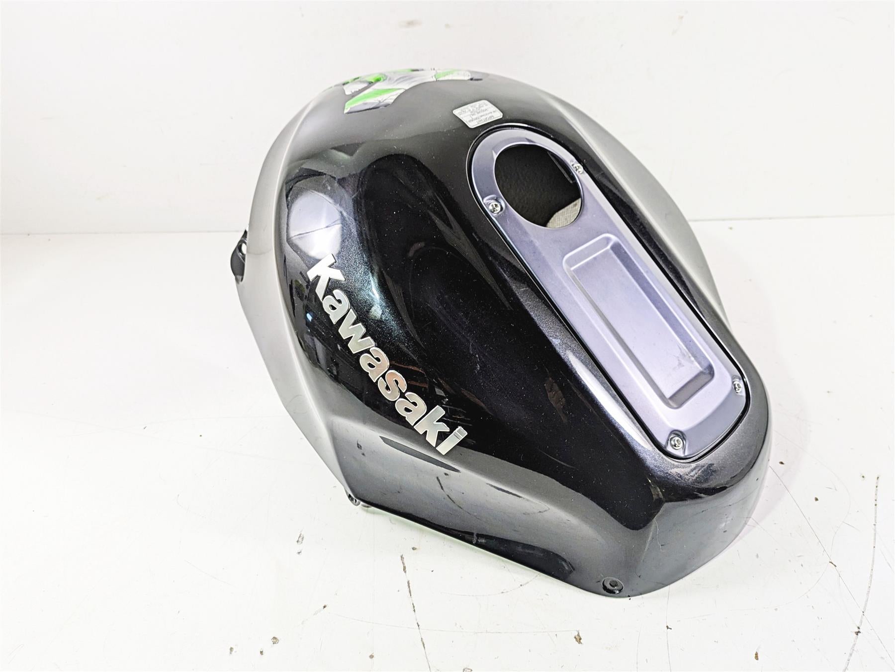 2005 Kawasaki ZX12R Ninja Fuel Gas Petrol Tank Cover Fairing 51026-1051